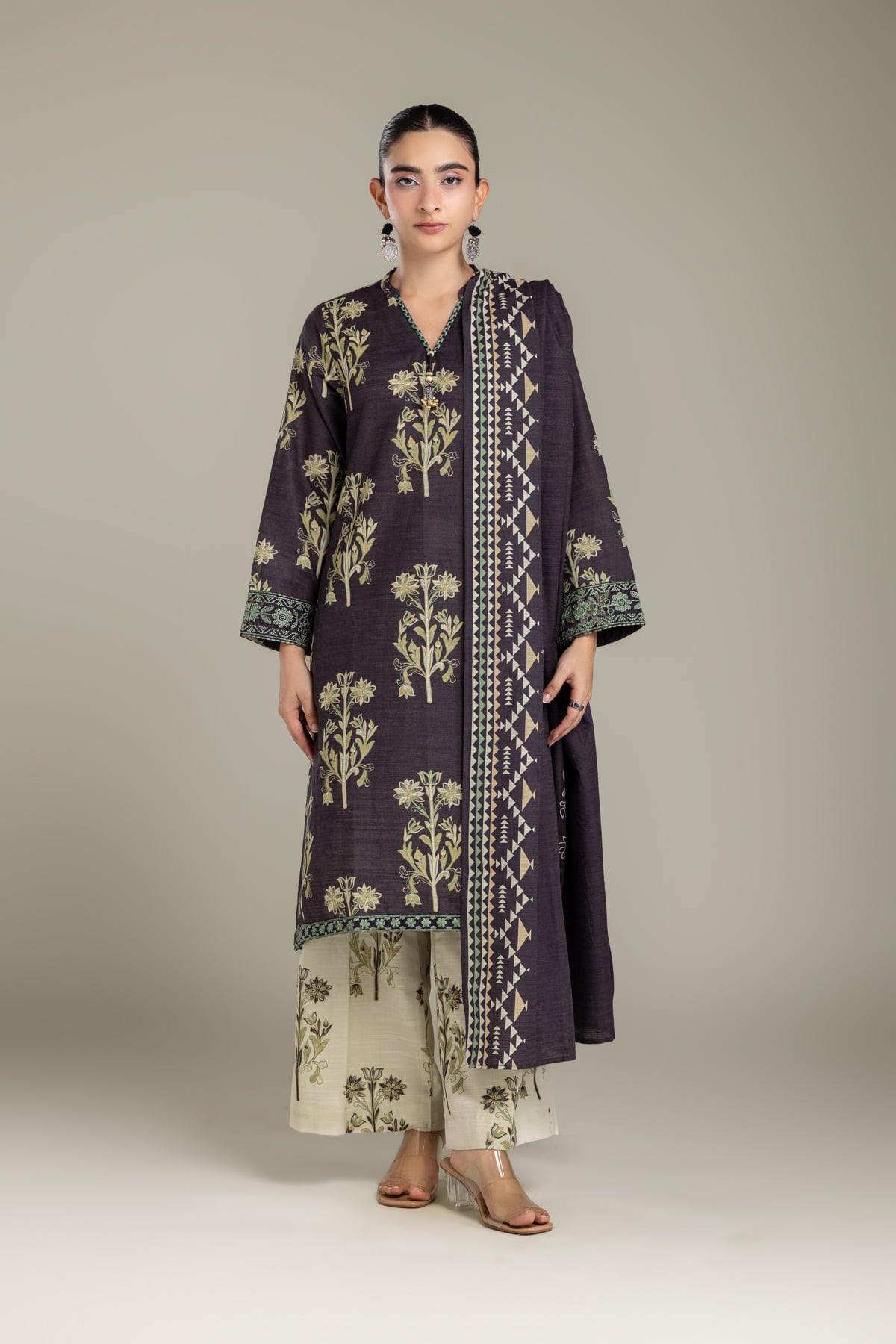 Embroidered Light Khaddar Fabrics 3 Piece - 2-26-202-A-D-VG