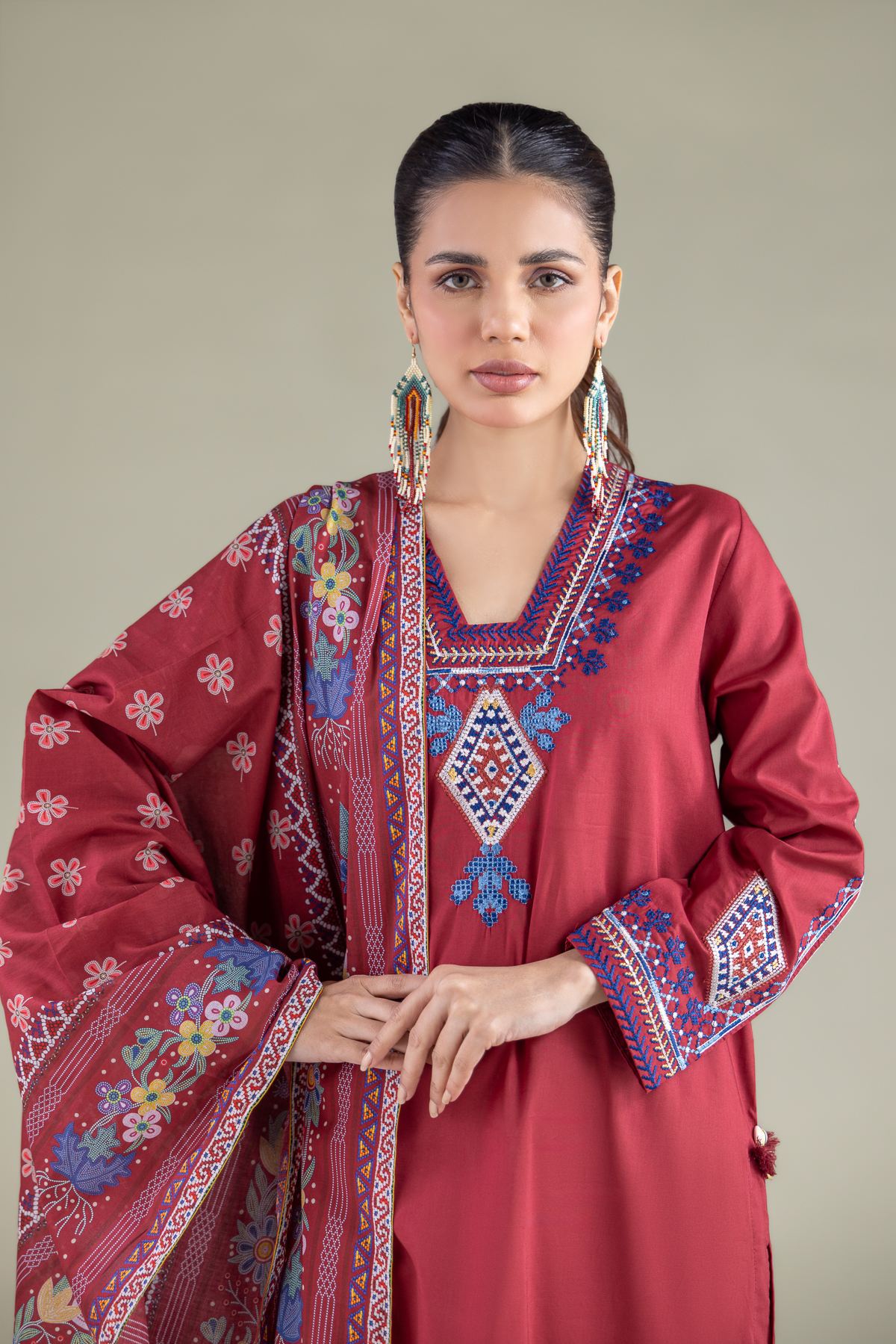 Embroidered Lawn Embroidered All-Season Dupatta - 1-26-117-C-F-VG