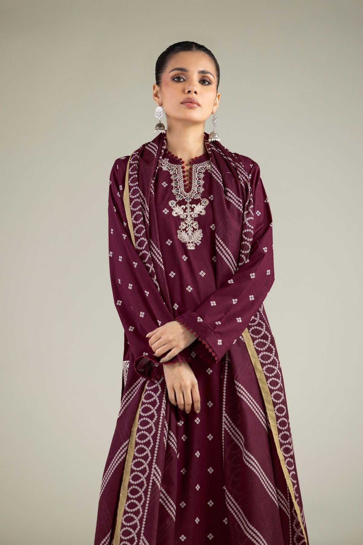 Embroidered Lawn Tailored 3-Piece Lawn - T-A11-26-108FE2-VG