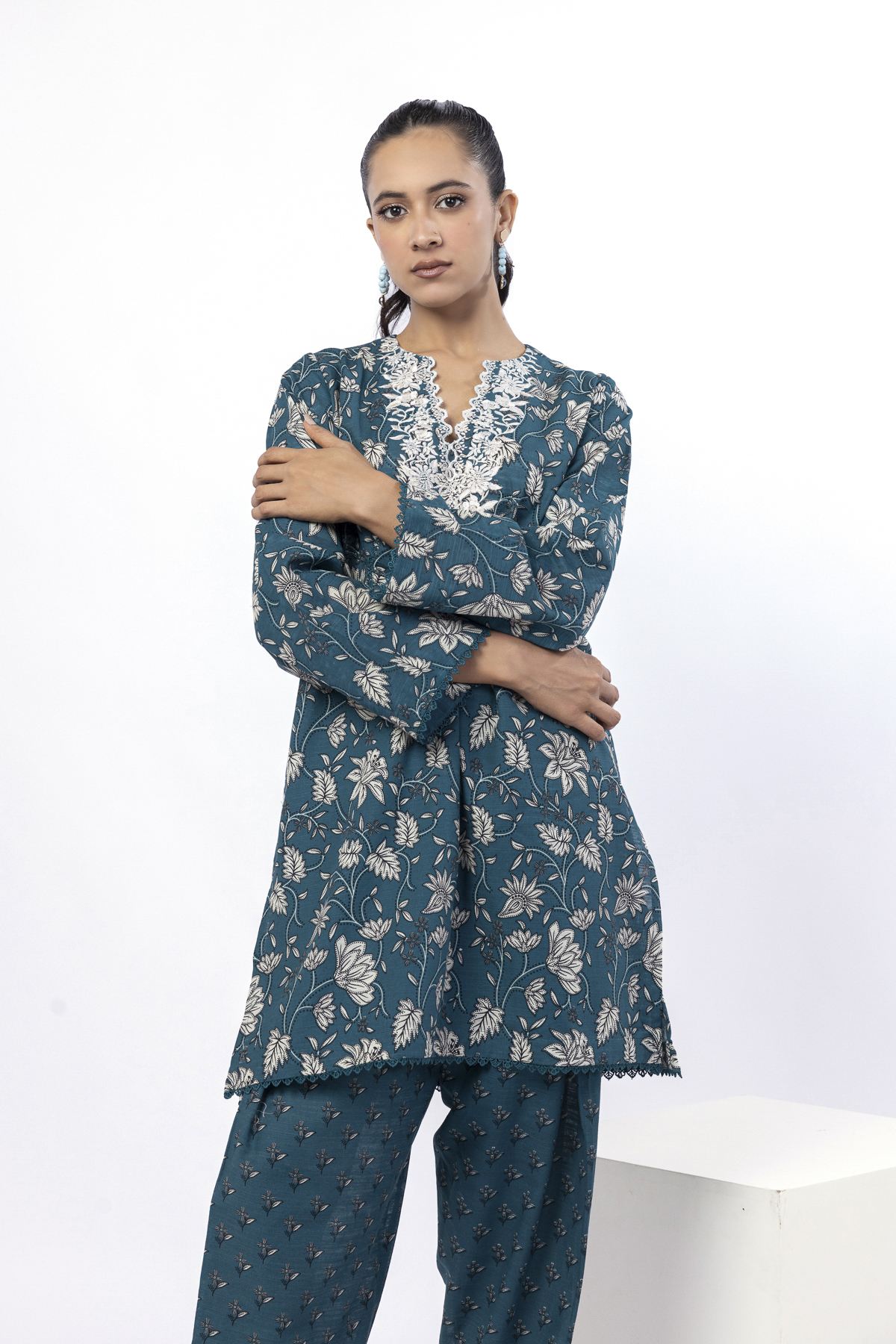Embroidered Light Khaddar Fabrics 2 Piece | Top and Bottom - KRN02A-VG