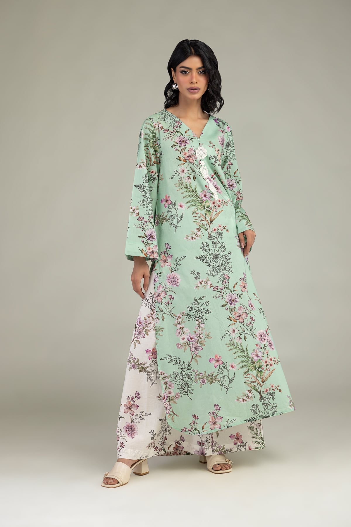 Embroidered Cambric Floral Cambric Pants - 1-26-236-A-J1-VG