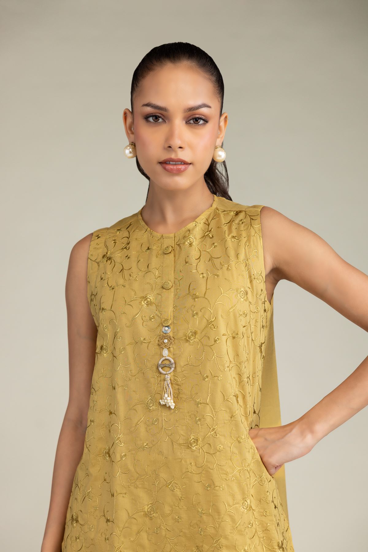 Embroidered Cambric Floral Sleeveless Kurta - 1-26-328-B-F1-VG