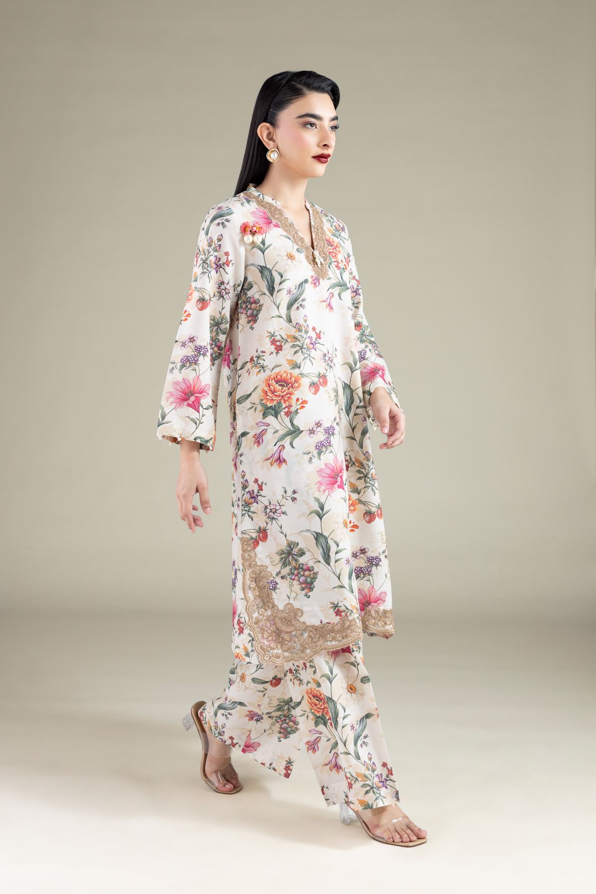 Embroidered Mesuri Kurta - 25-10-12E11-07TA-VG