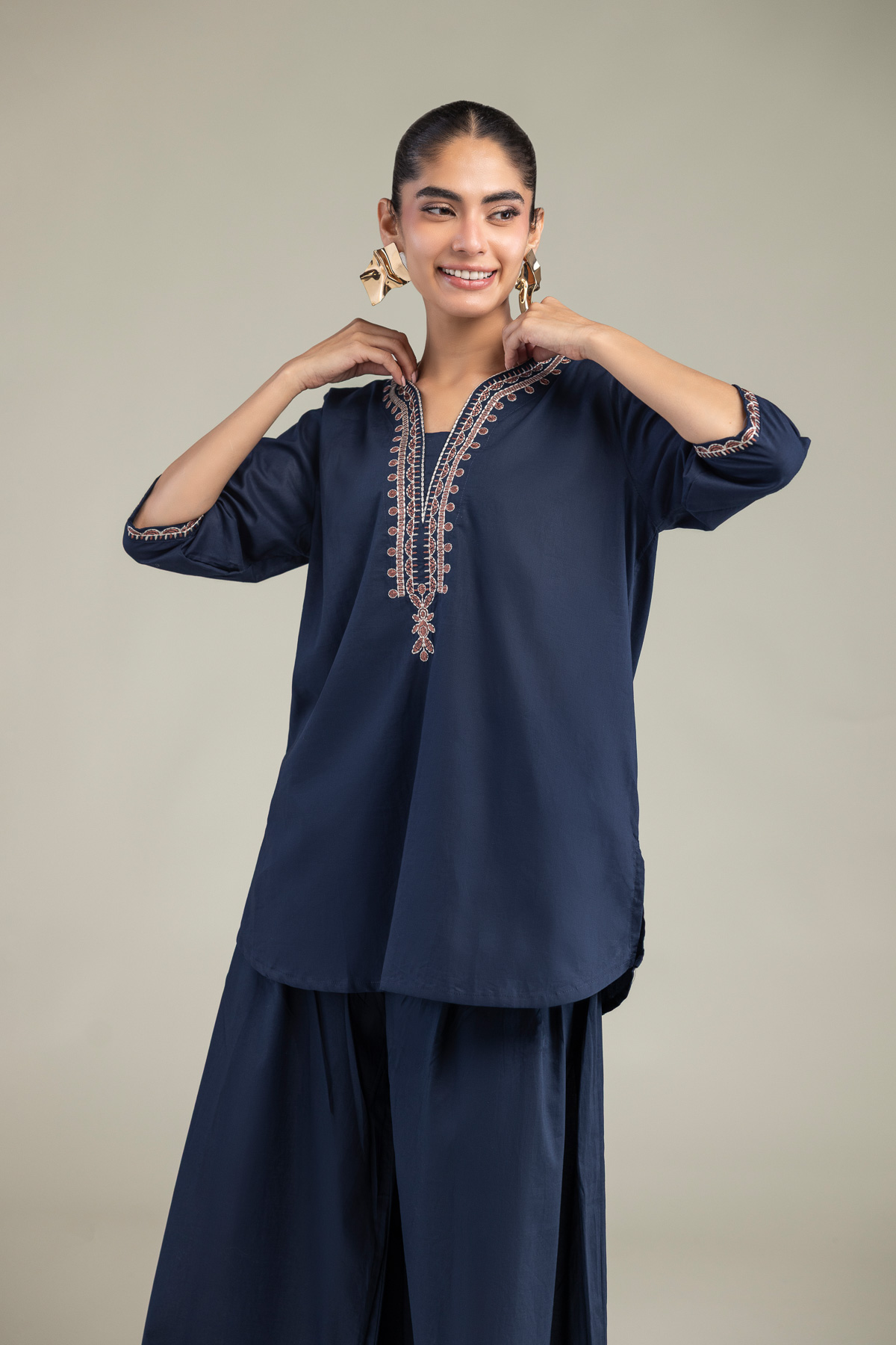 Embroidered Cambric Cambric Navy Kurta - 1-26-102-A-F-VG