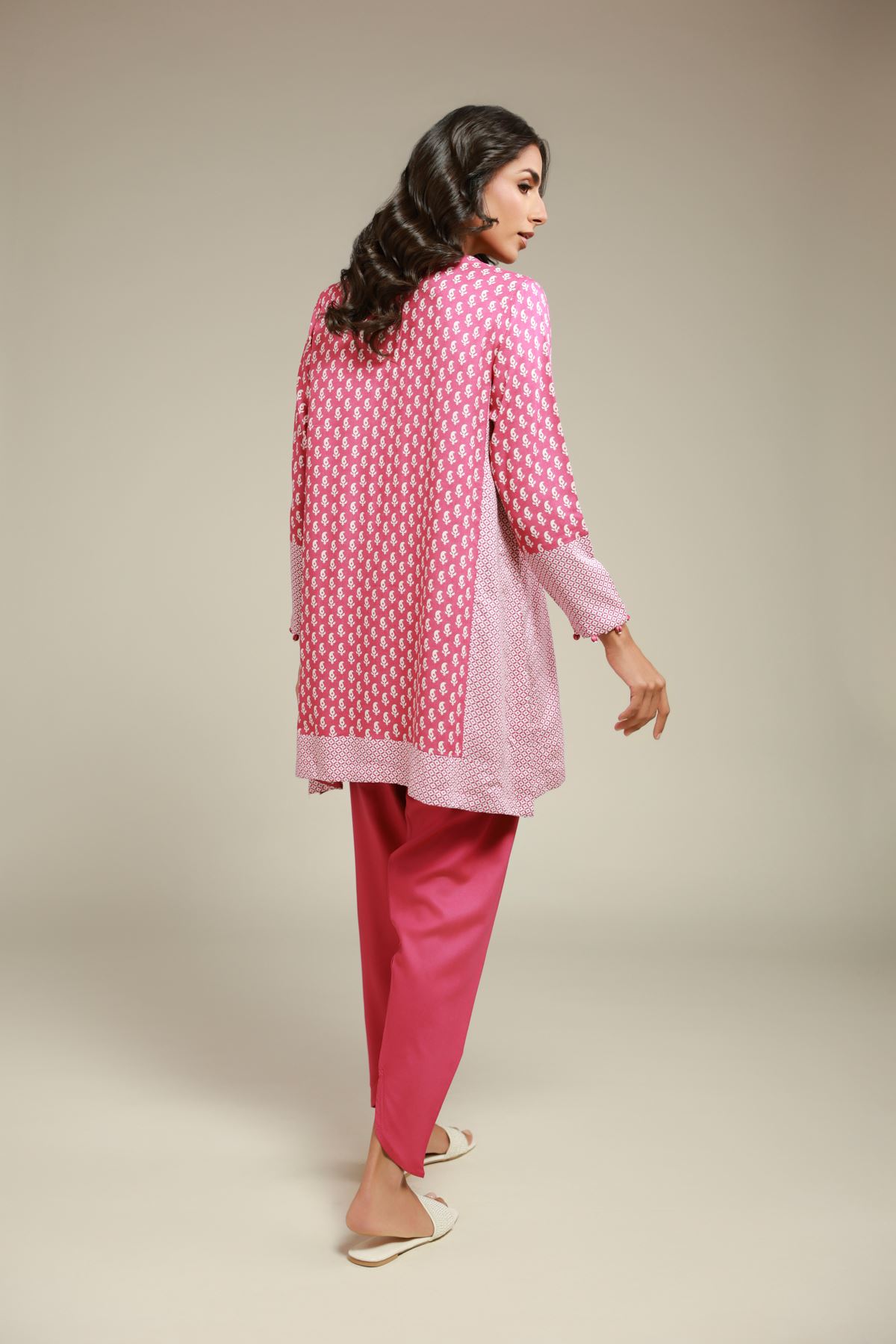 Embroidered Viscose Kurta - 25-09-10E2-09TB-VG