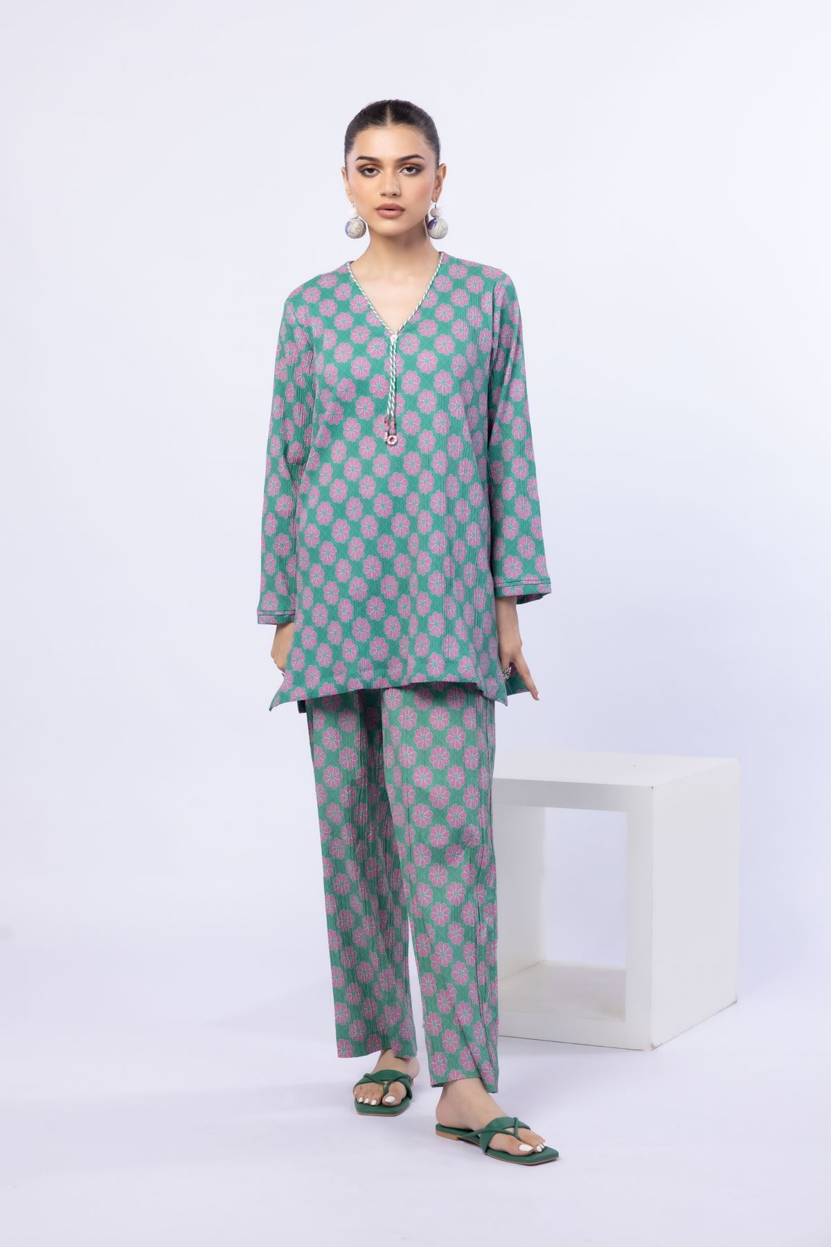 Printed Ripple Crinkle Pants - 25-08-8E1-03BA-VG