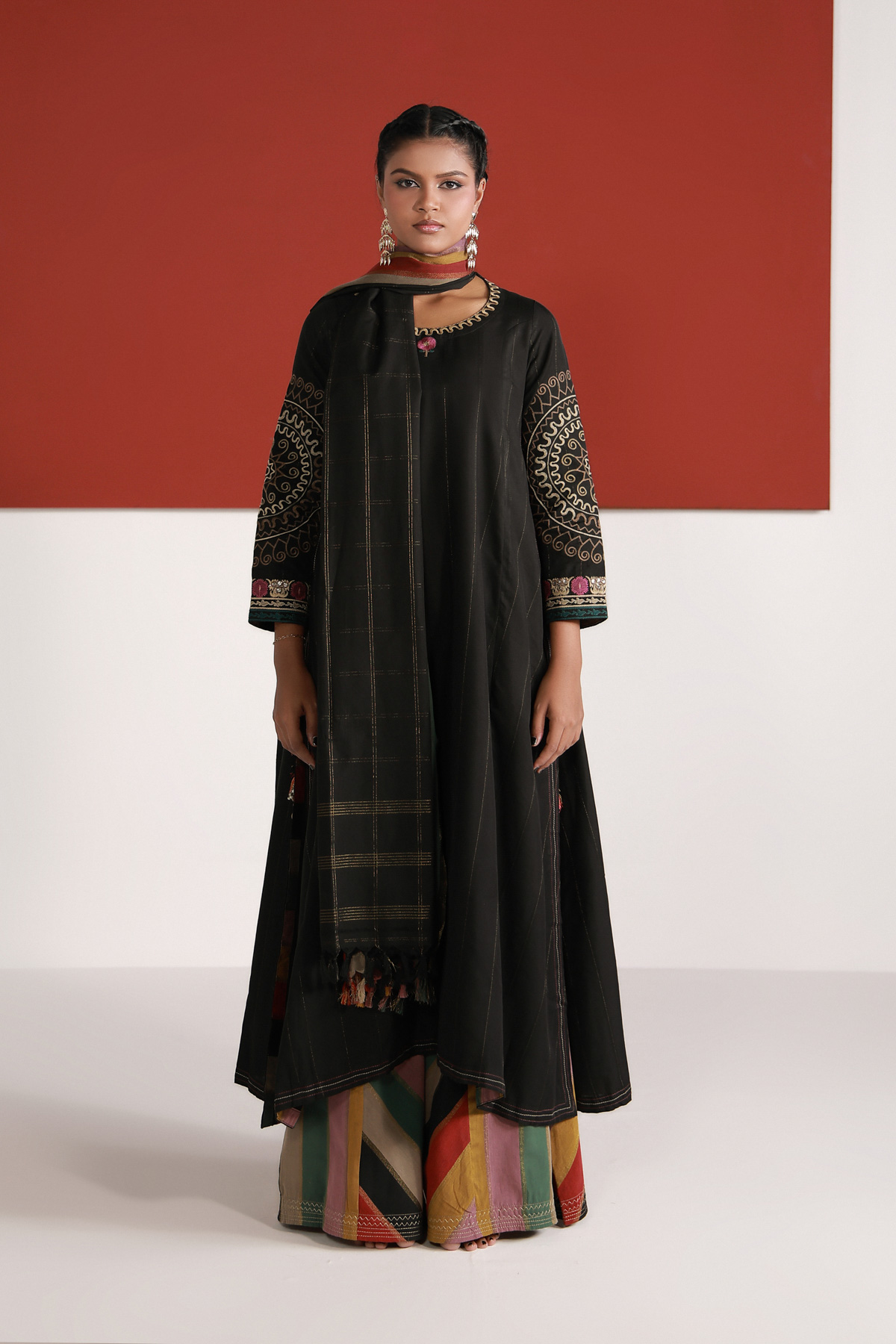 Yarn Dyed Embroidered Handwoven Kurta - 2-26-202-A-D-VG
