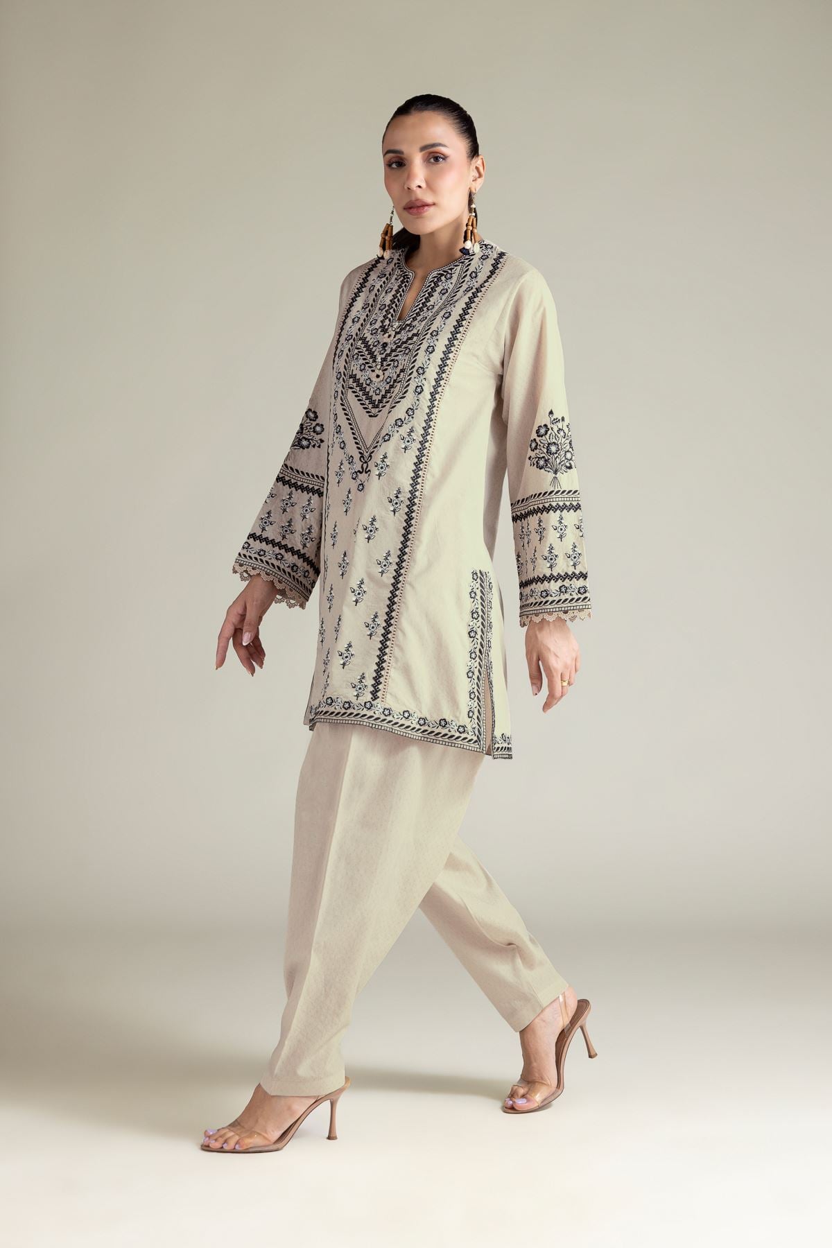 Embroidered Cotton Dobby 2-Piece Tailored Set - 1-26-246-B-I1-VG