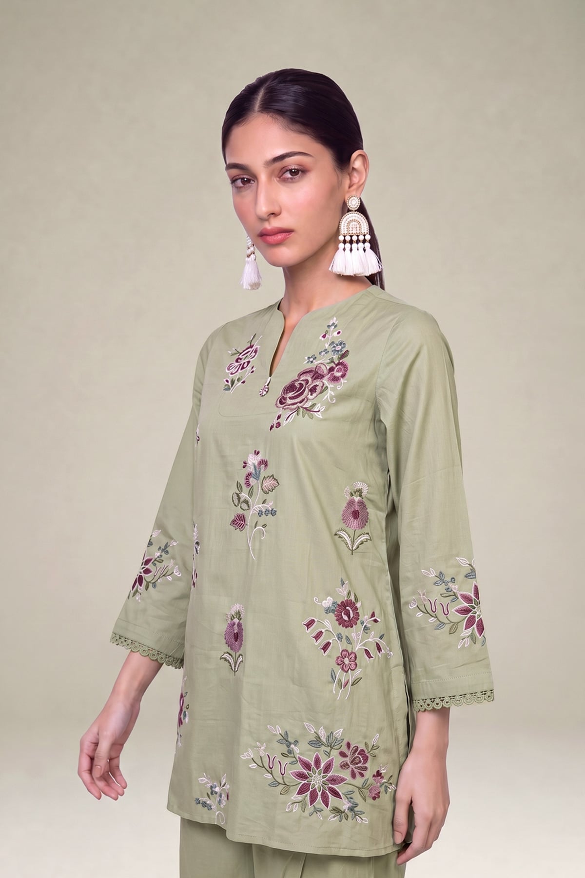Embroidered Cambric Floral Cambric Kurta - 1-26-250-B-H1-VG