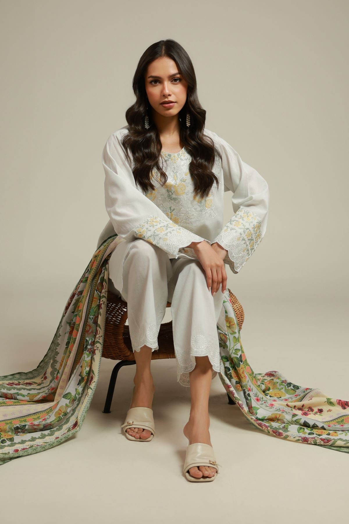 Embroidered Dobby Tailored 3-Piece Set - T-A22-26-121FH2-VG