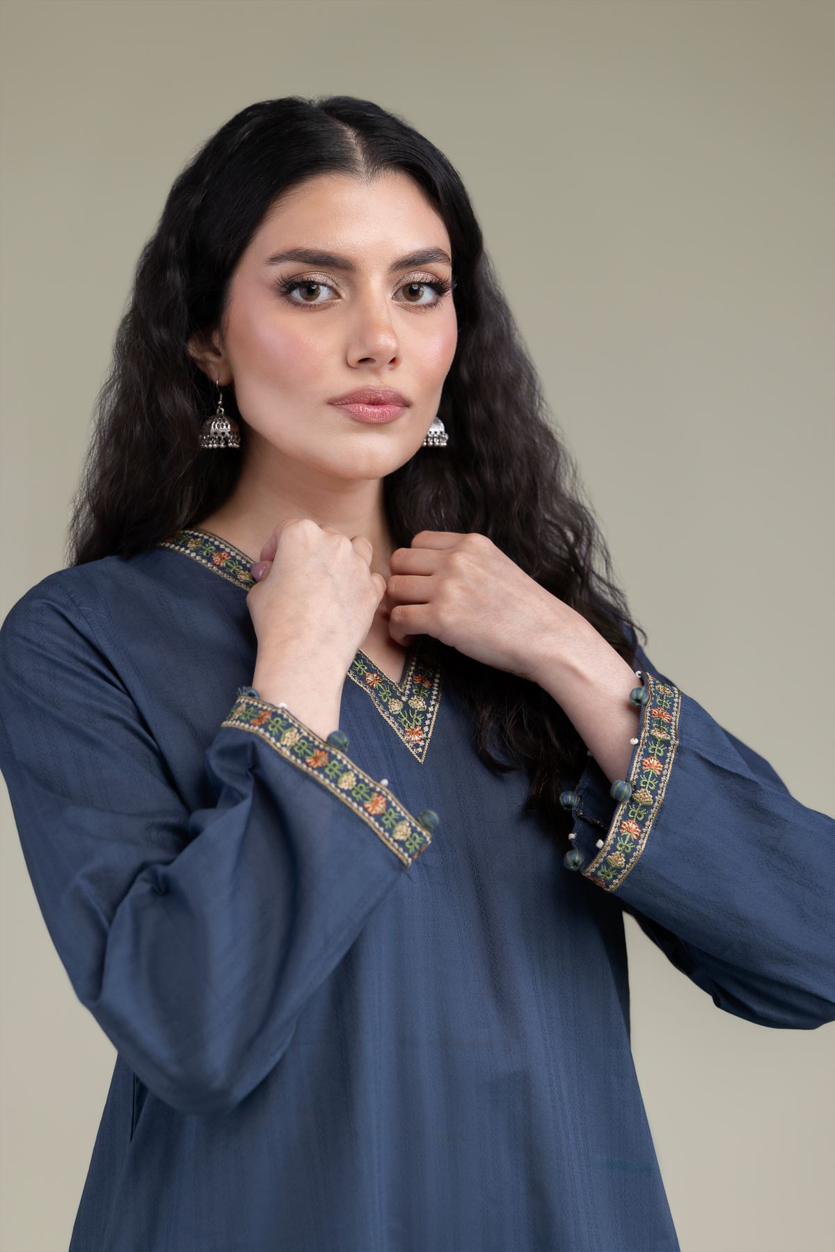 Embroidered Cotton Dobby Navy V-Neck Kurta - T-A11-26-105FJ1-VG