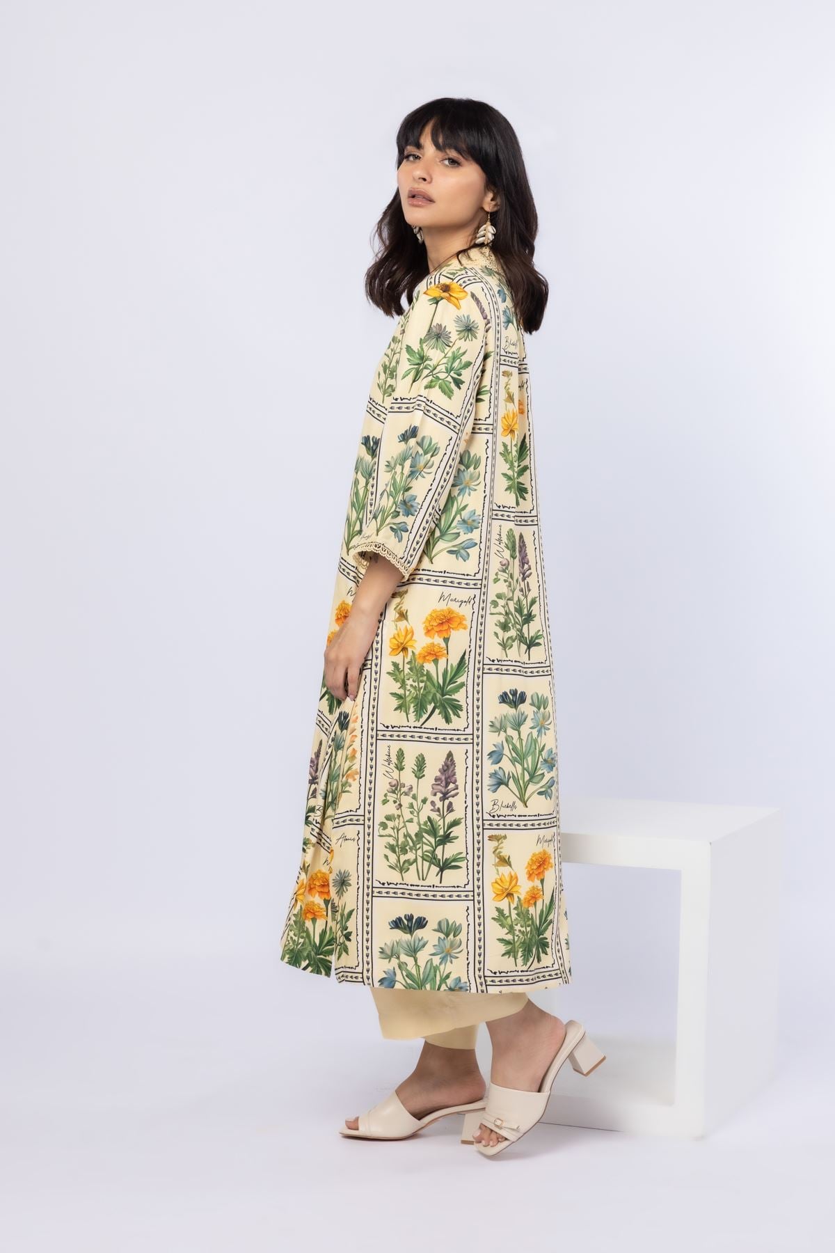 Buy Pants | 0.0 N/A | 25-06-6E5-09BA-VG_MULTI | Khaadi Pakistan