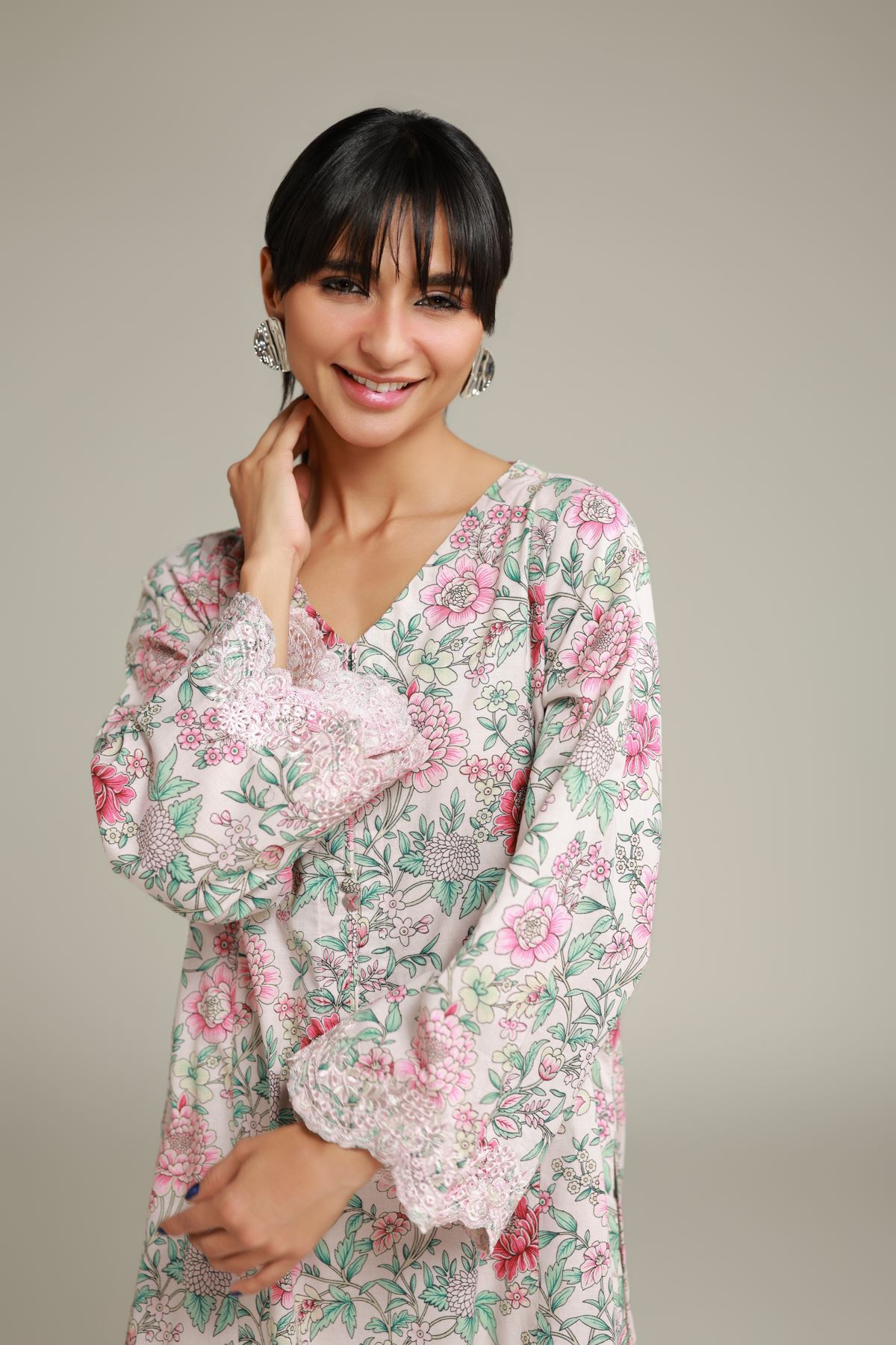 Embroidered Cotton Dobby Floral Longline Kurta - 26-02-1E13-02TA-VG