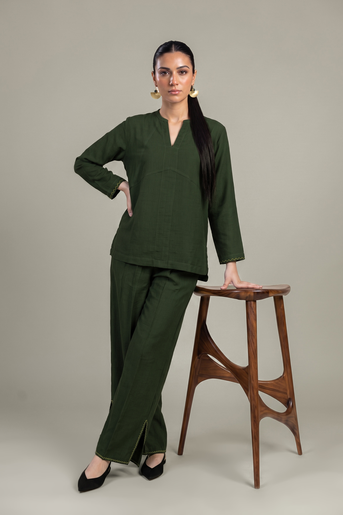 Dyed Crepe Short V-Neck Tunic - 1-26-409-A-A-VG
