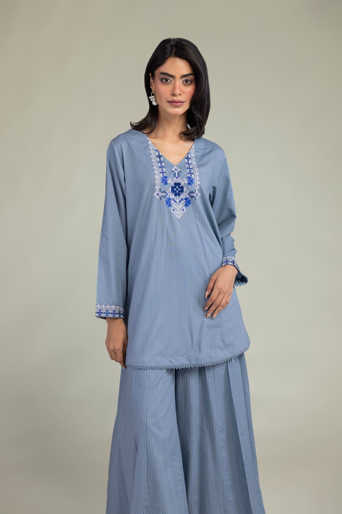 Embroidered Cotton Dobby Blue V-Neck Kurta - 1-26-301-B-I1-VG