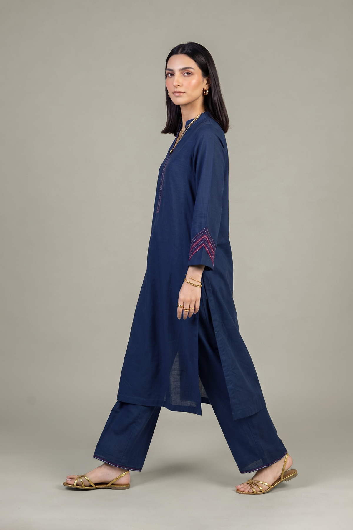 Embroidered Light Khaddar Tailored 2 Piece - 2-26-202-A-D-VG