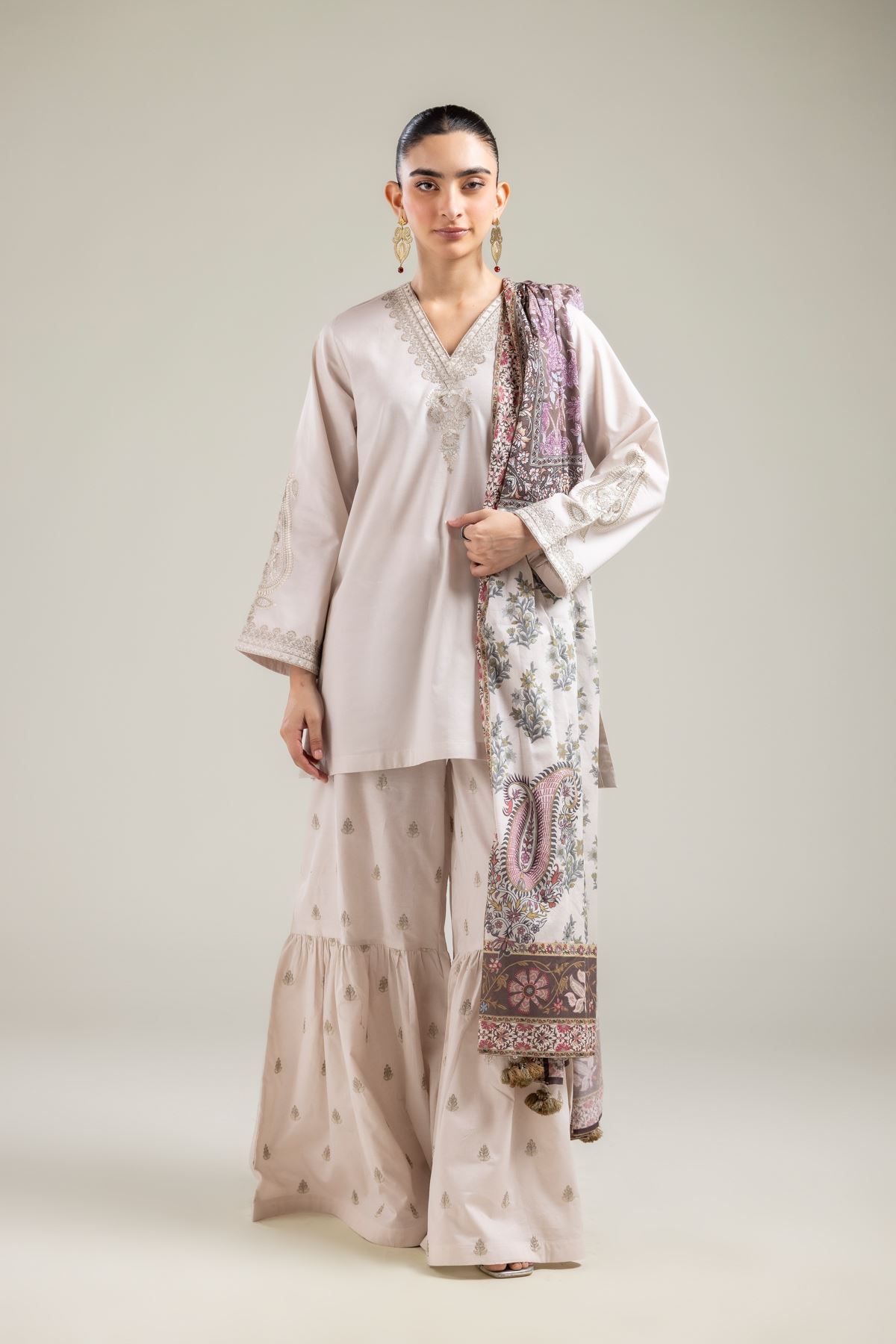 Embroidered Lawn Lawn Paisley Dupatta - 1-26-118-C-D-VG
