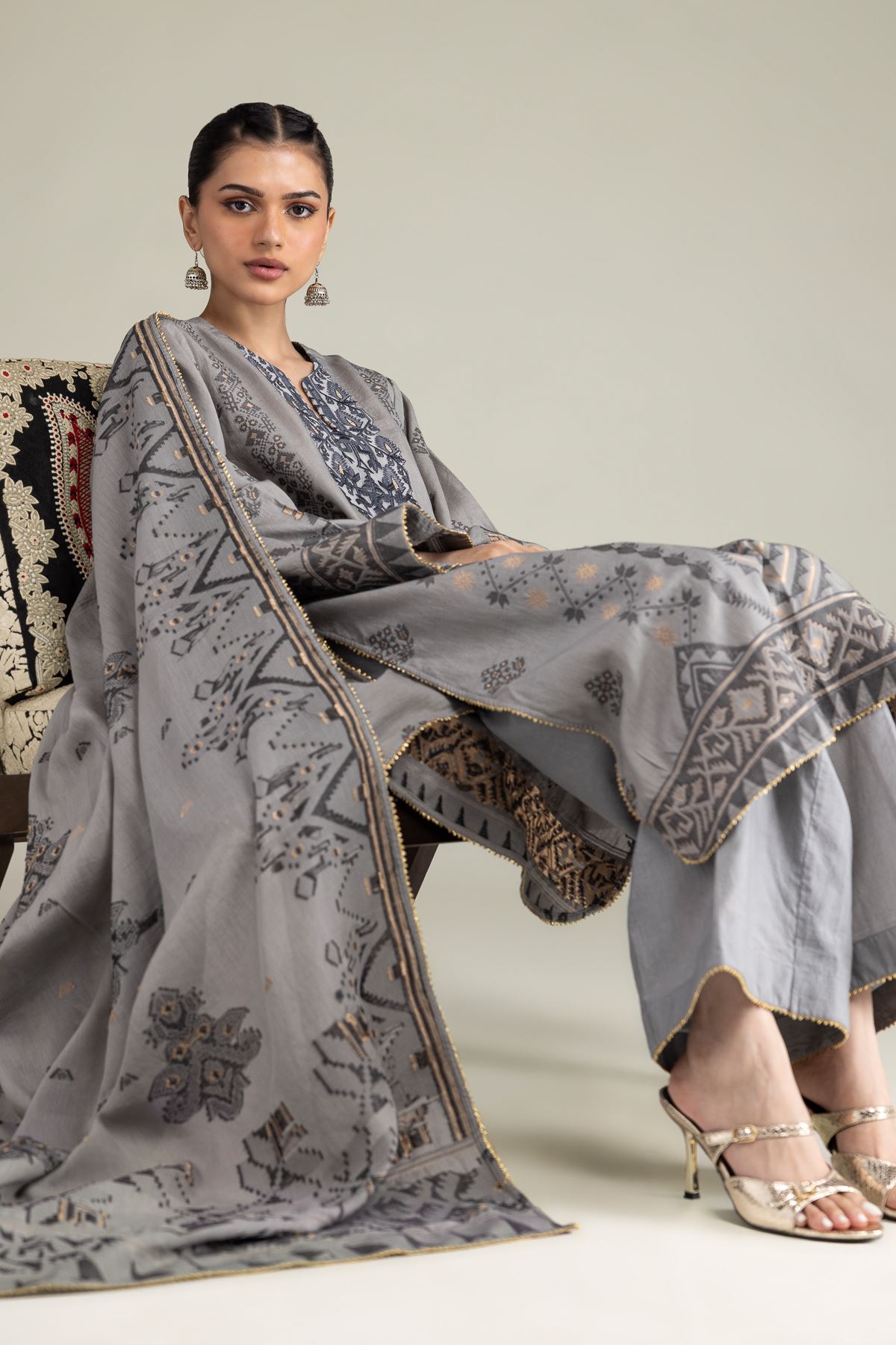 Embroidered Jacquard Fabrics 3 Piece - 1-26-102-A-F-VG