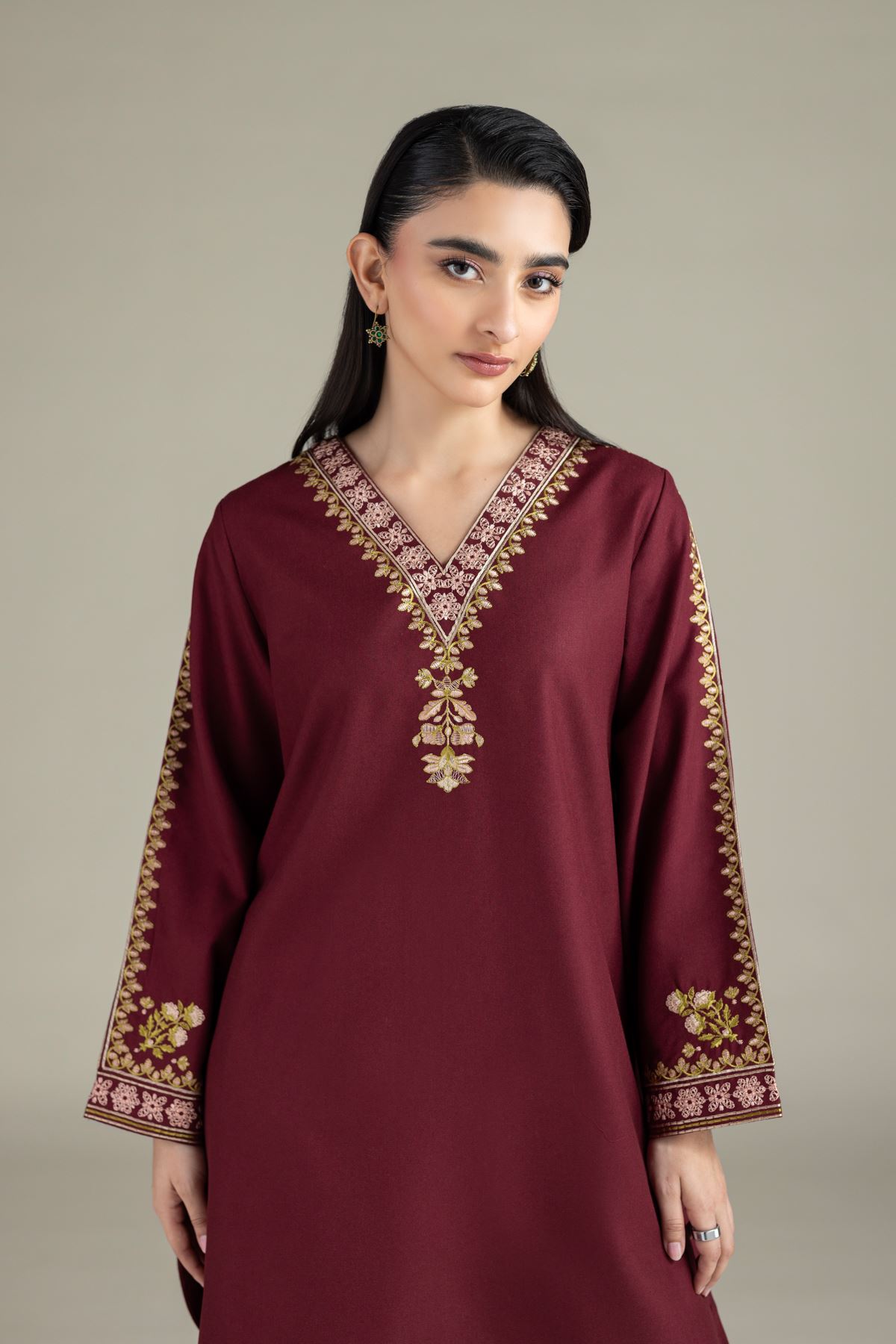 Embroidered Heavy Blended Viscose Kurta - 25-10-12E5-09TA-VG