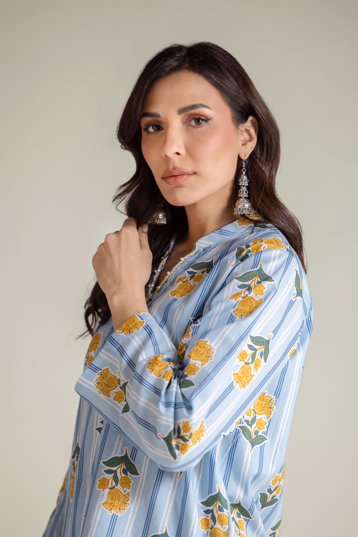 Embroidered Cambric Blue V-Neck Kurta - 1-26-204-A-F1-VG