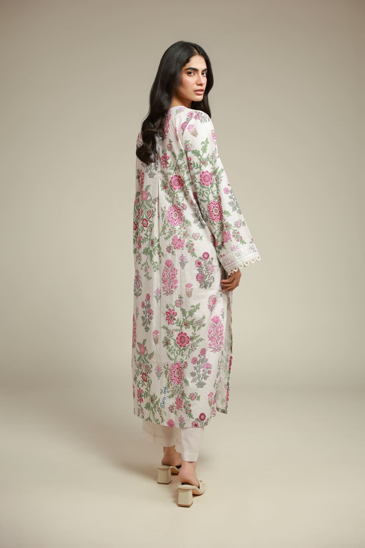 Embroidered Textured Lawn 2-Piece Tailored Lawn - T-A22-26-112FH1-VG