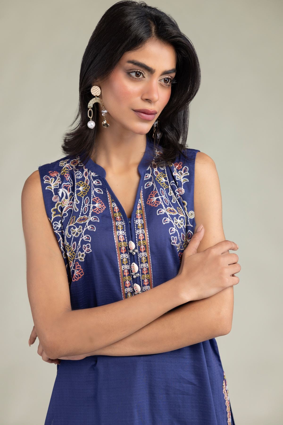Embroidered Cotton Dobby Floral Sleeveless Kurta - 1-26-229-B-F1-VG