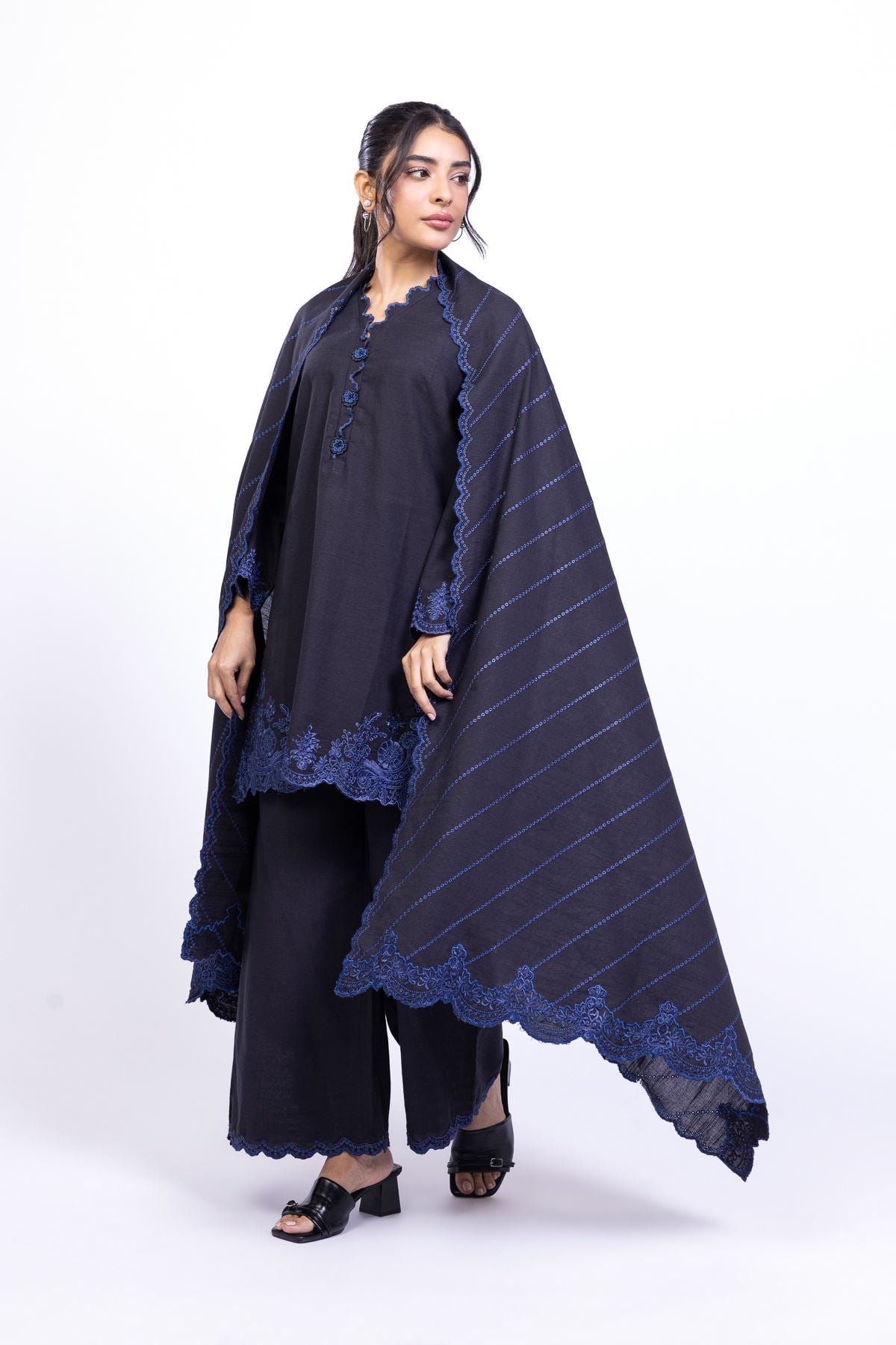 Embroidered Khaddar Dupatta - 25-10-10S6-01TB-VG