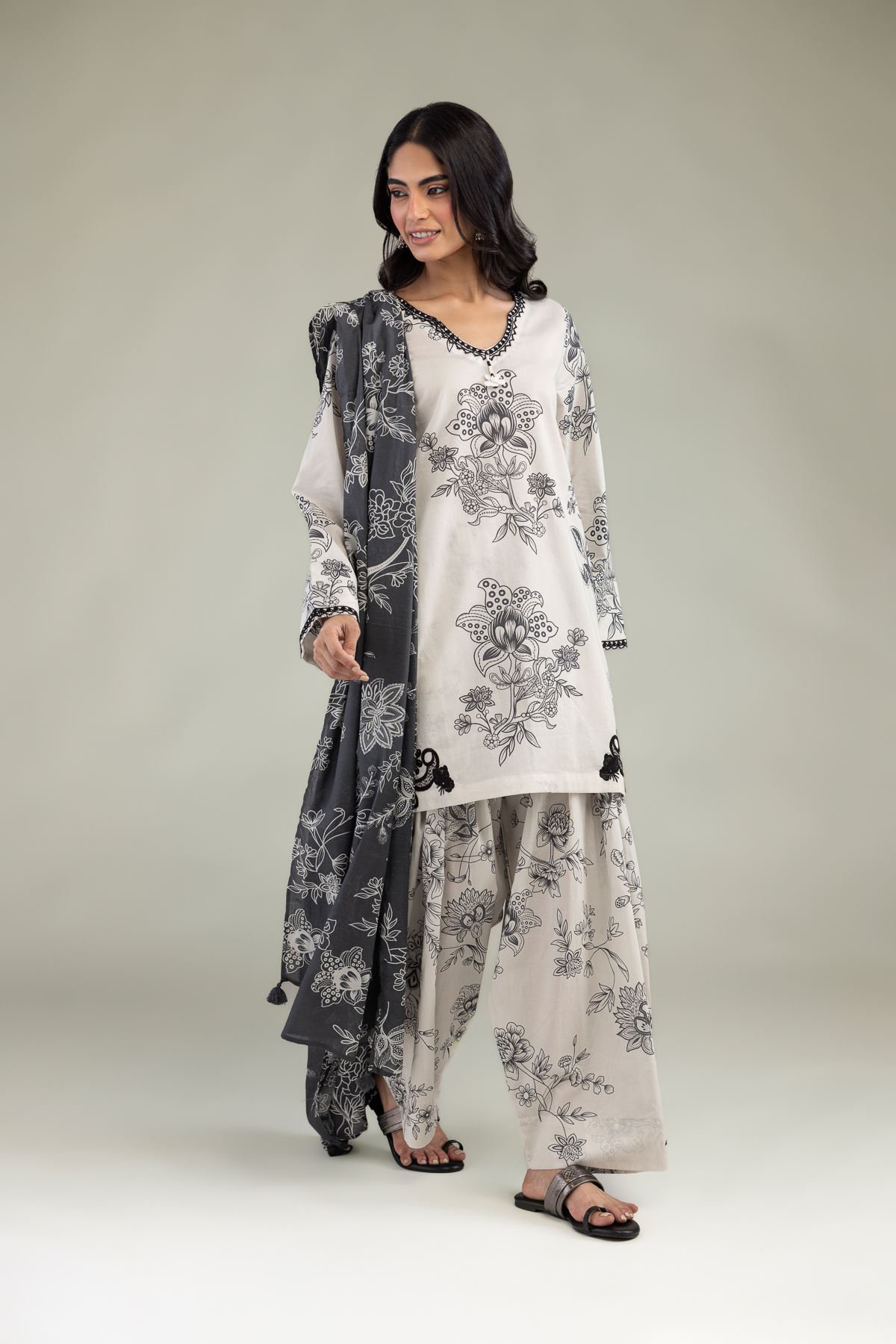 Embroidered Lawn Gray Lawn Dupatta - 1-26-102-A-F-VG