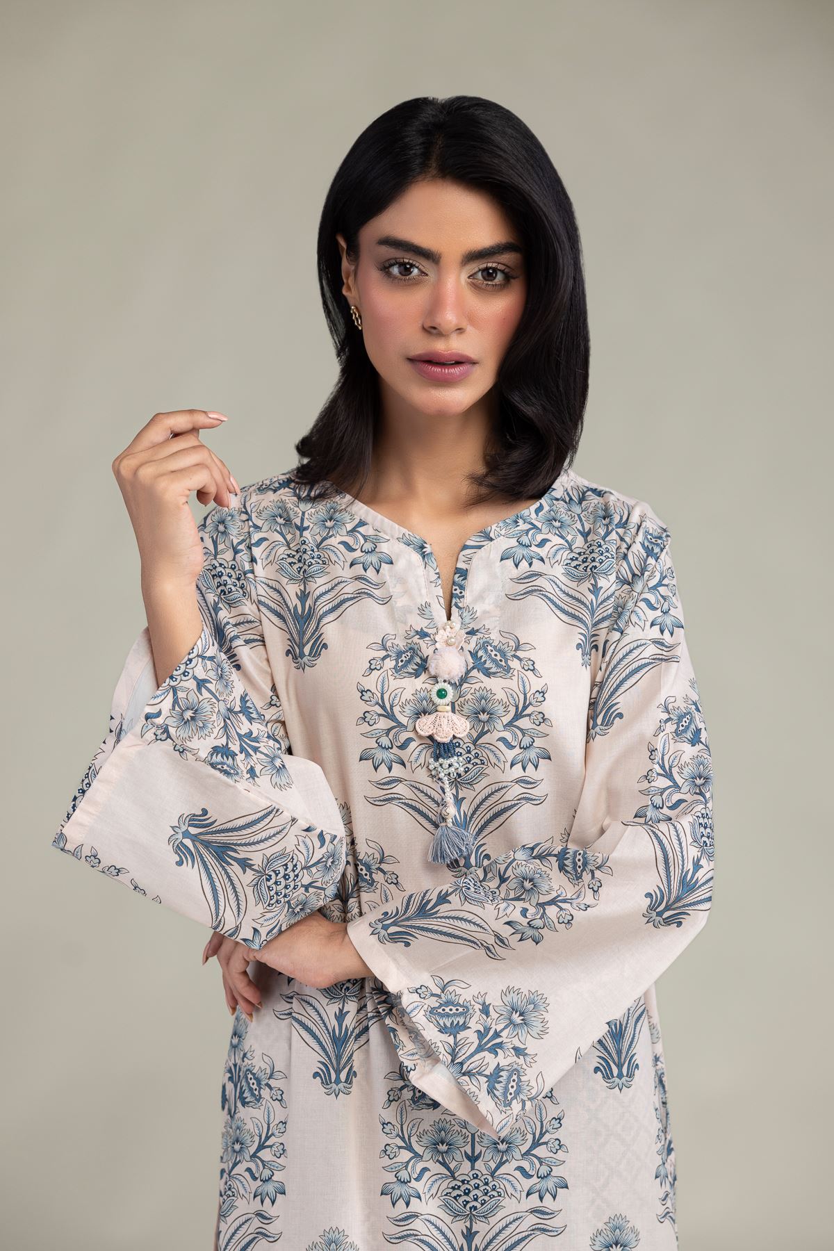 Embroidered Cambric Floral Printed Kurta - T-A11-26-213FG1-VG