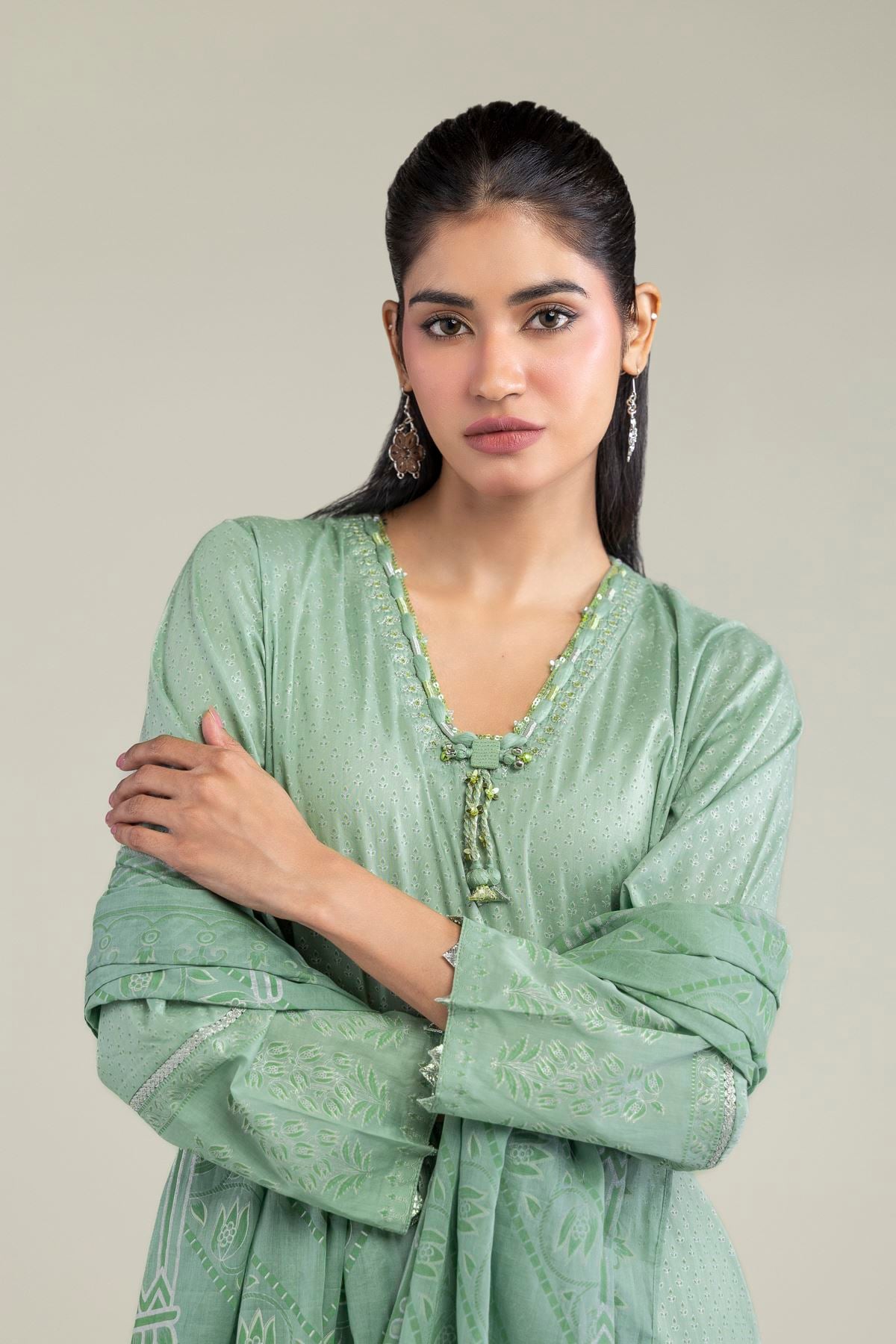 Embroidered Lawn Lawn Tailored 3-piece - 8-26-303-A-C1-VG