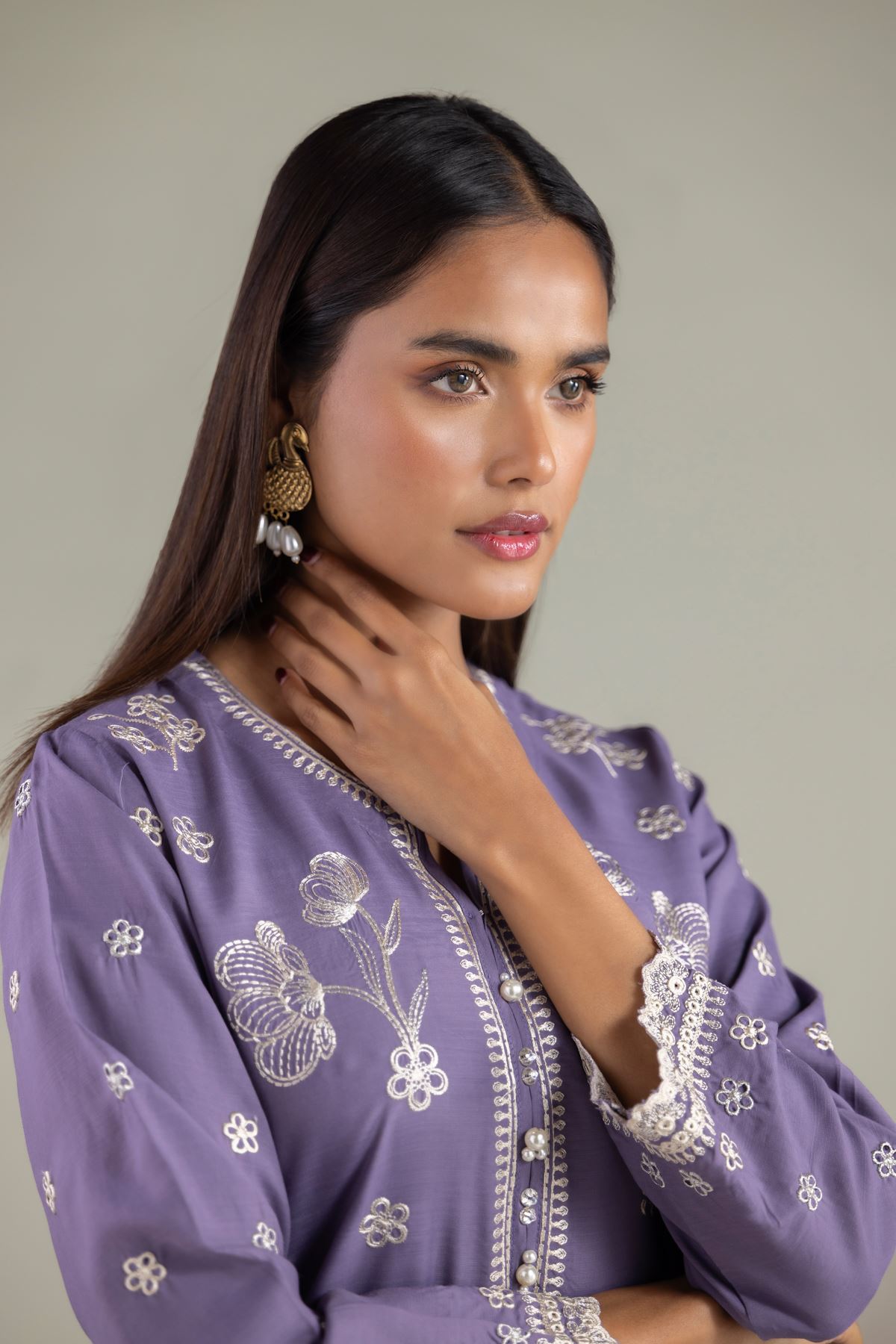 Embroidered Raw Silk Floral V-Neck Kurta - 2-26-102-A-H-VG