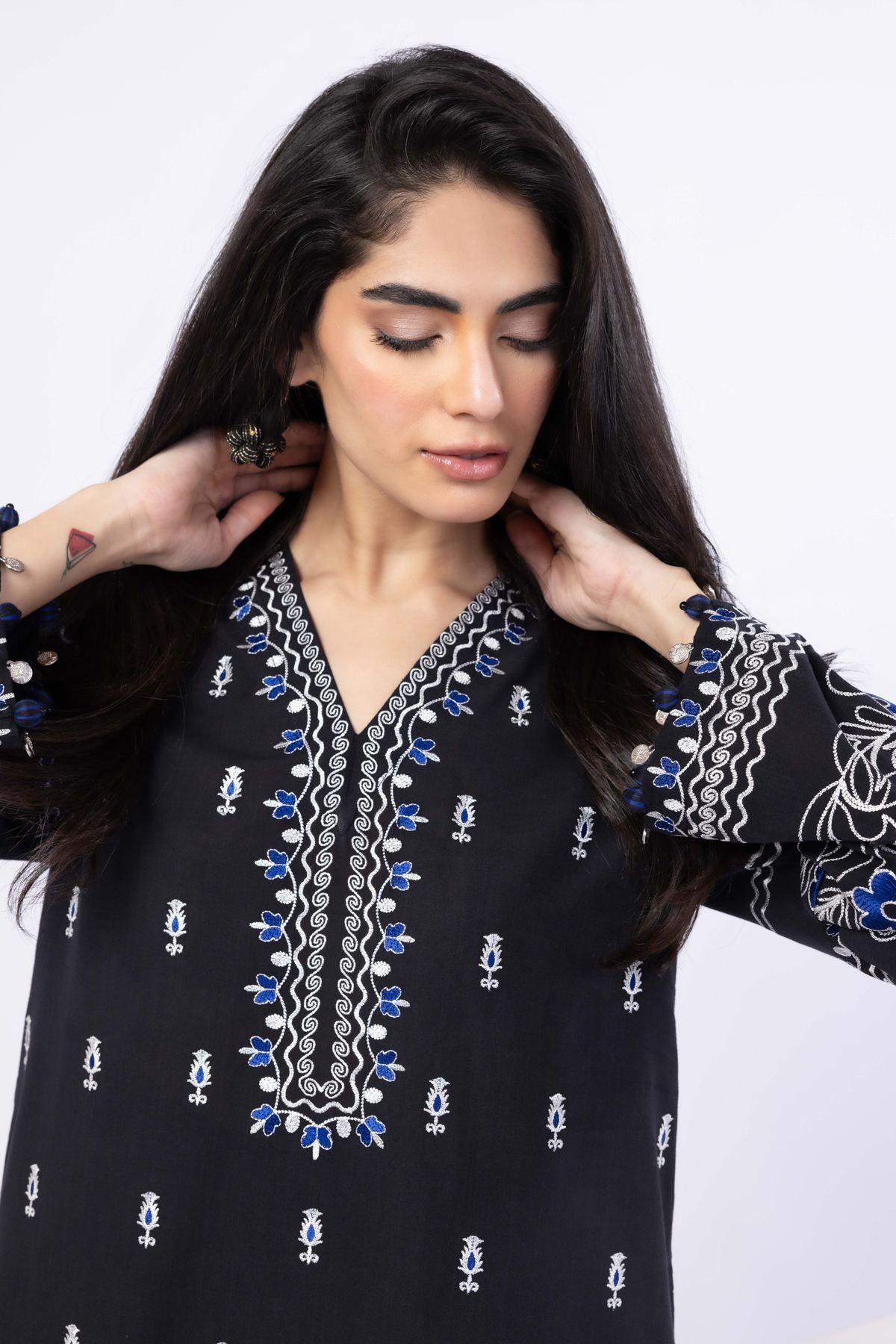 Embroidered Handwoven Cotton Kurta - 25-09-10E5-03TB-VG