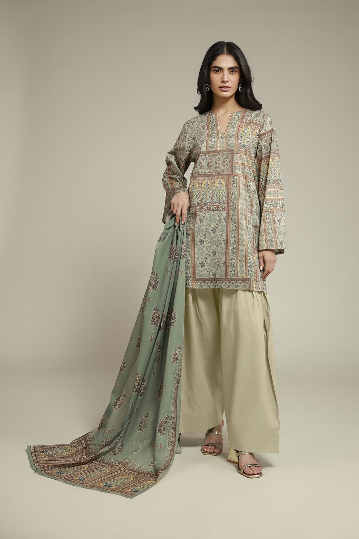 Printed Cambric Tailored Cambric Set - T-A33-26-112FC1-VG
