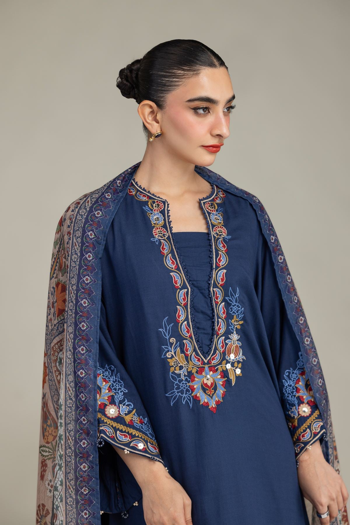Embroidered Mesuri Mesuri Floral Dupatta - 2-26-208-A-E1-VG