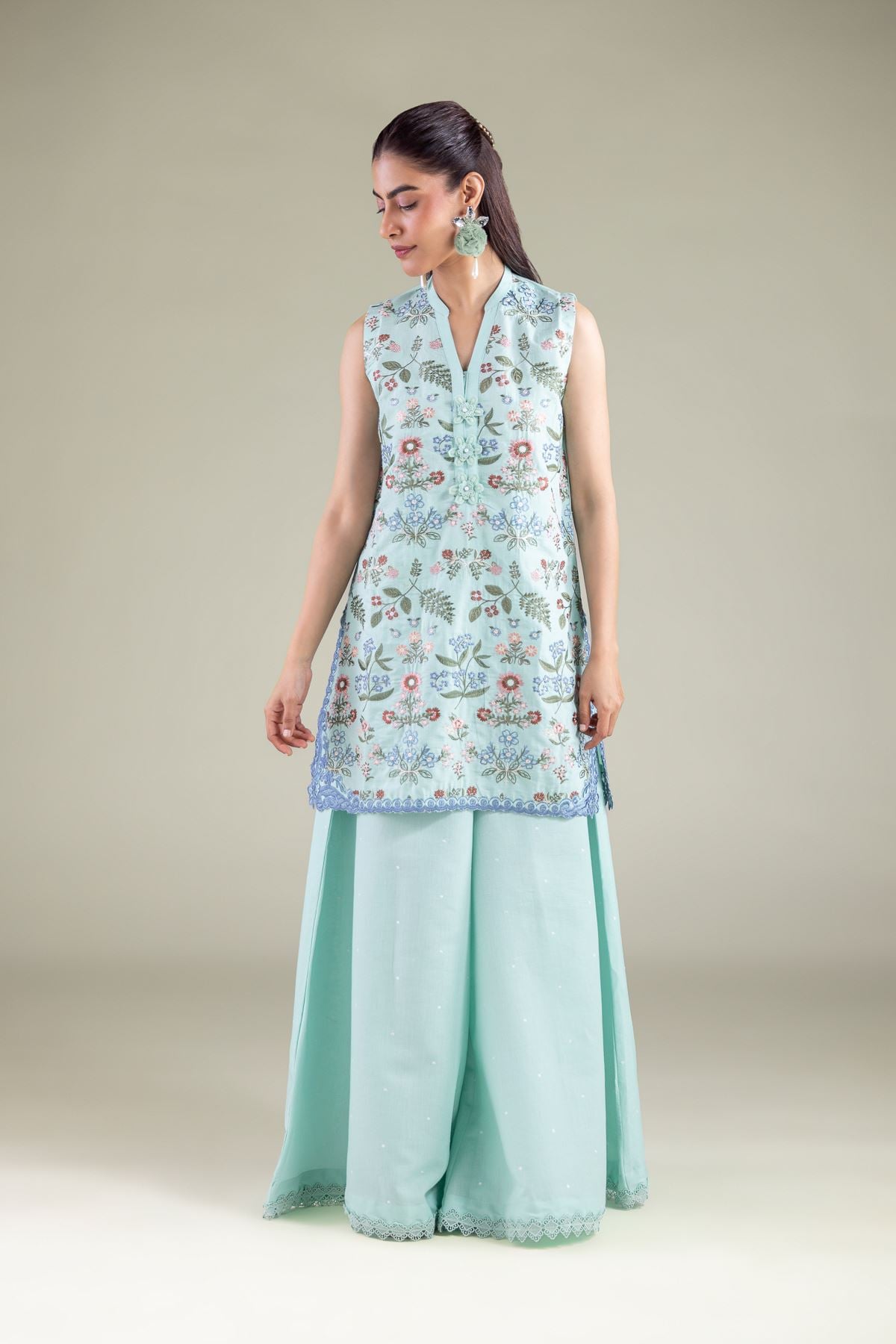 Embroidered Mesuri Floral Sleeveless Kurta - 2-26-112-A-F-VG