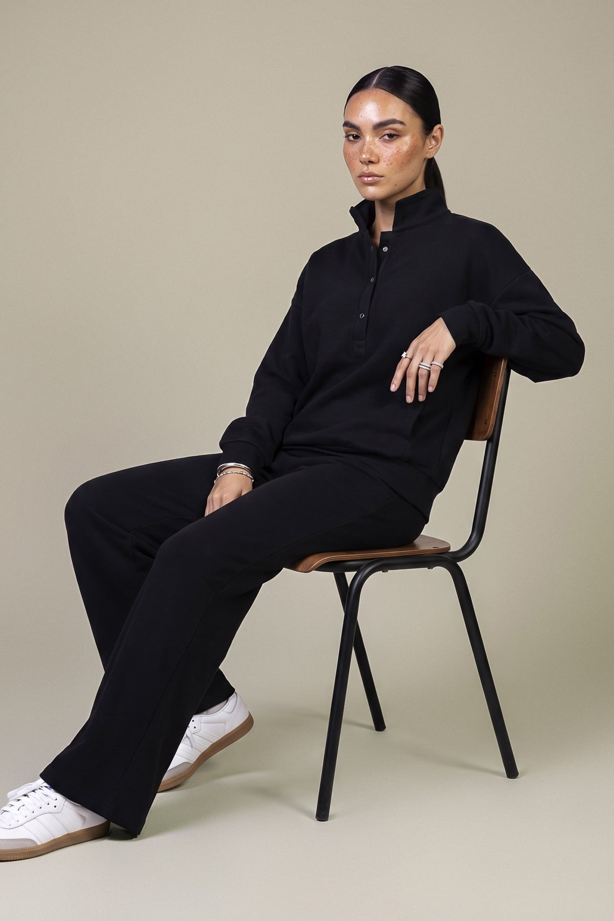 Dyed Textured Cotton Black Cotton Sweatshirt - 2-26-308-A-G1-VG