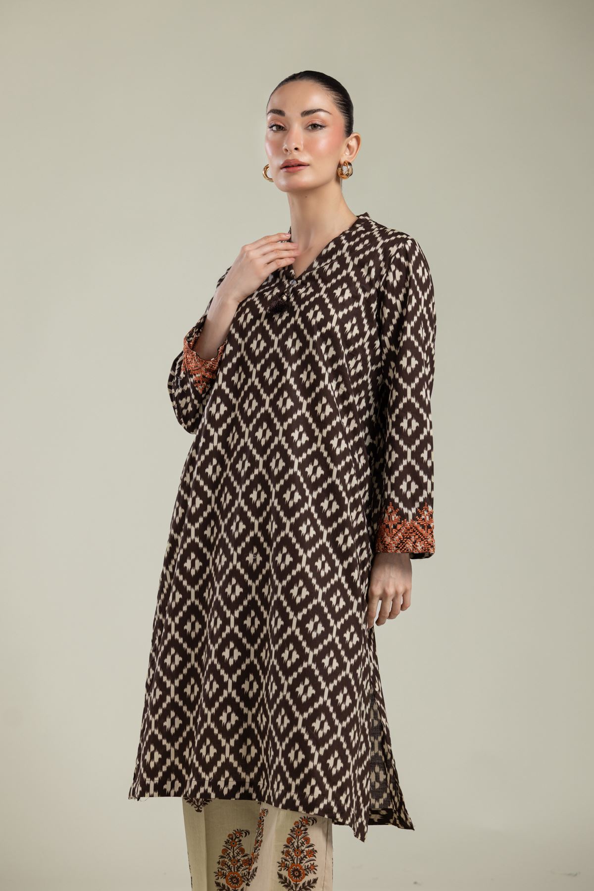 Embroidered Cambric Long Cambric Kurta - 1-26-134-A-F-VG