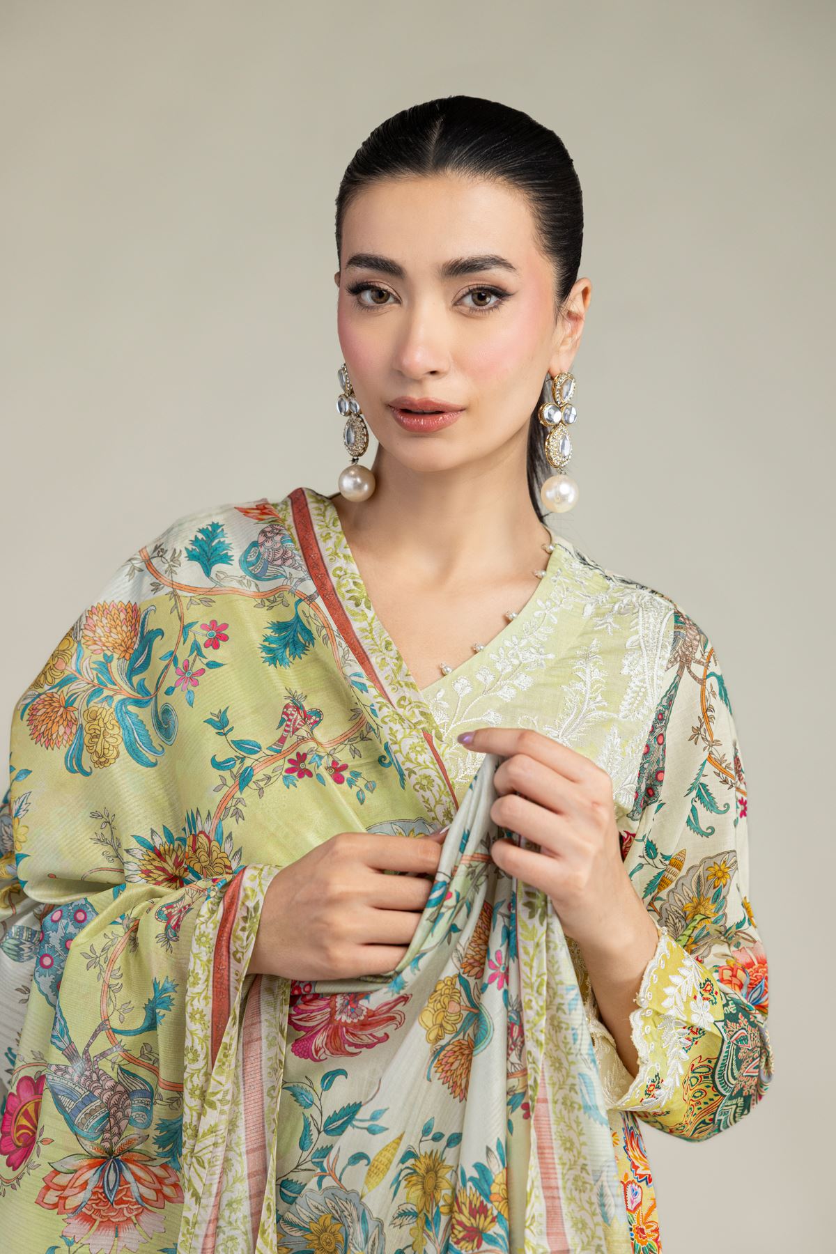 Embroidered Polyester Silk Silk Floral Dupatta - 2-26-207-A-J1-VG