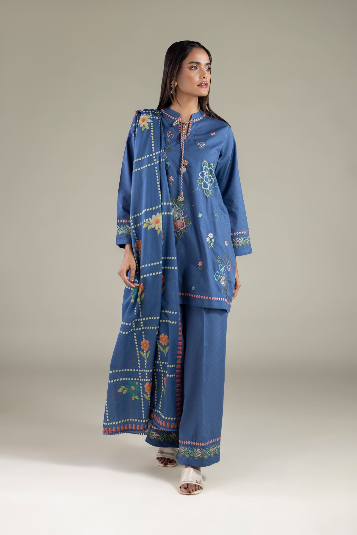 Embroidered Lawn Floral Geometric Dupatta - 1-26-114-A-E-VG