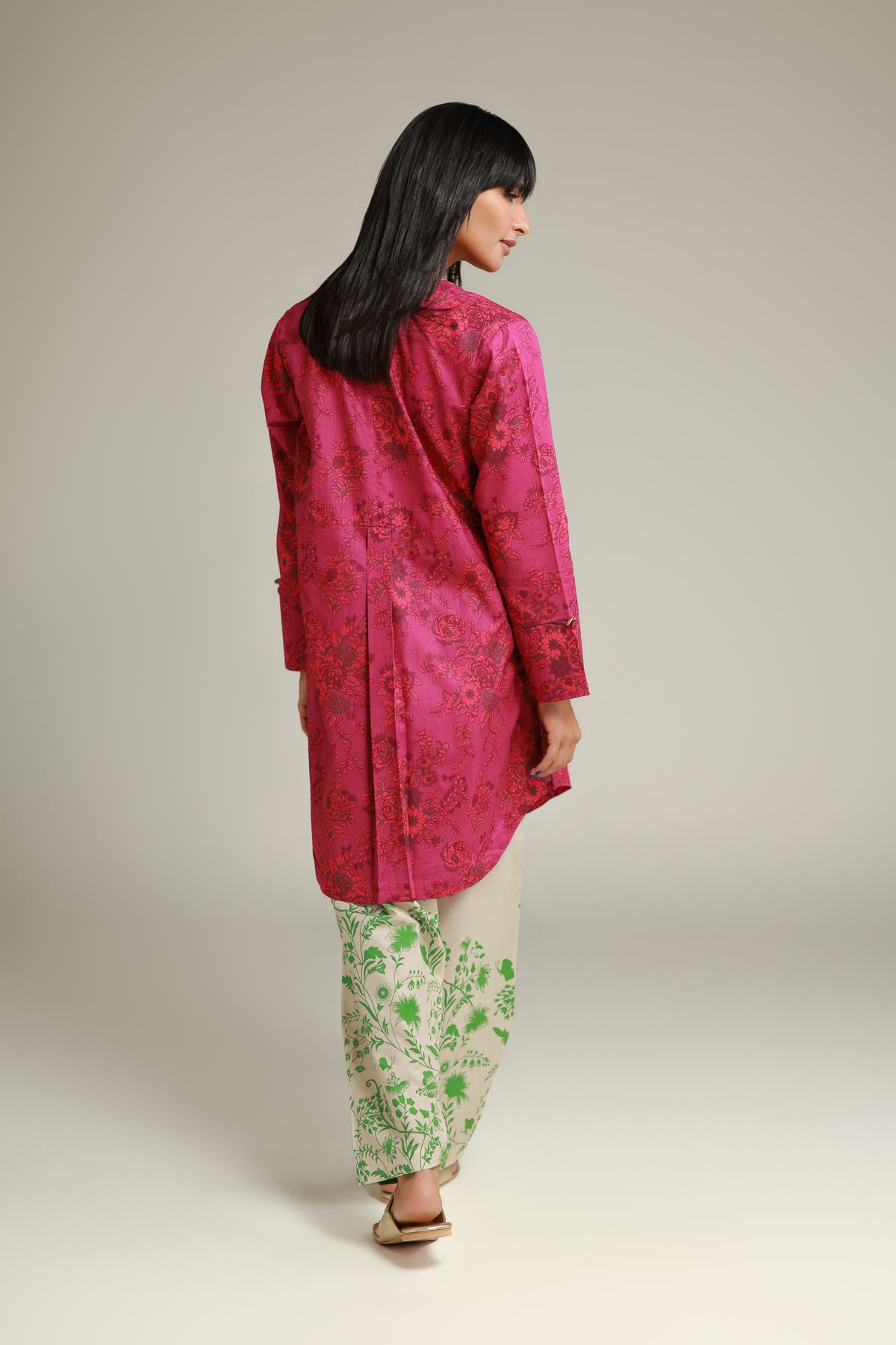 Embroidered Cambric Cambric Round-Neck Kurta - T-A113-26-105EA2-VG