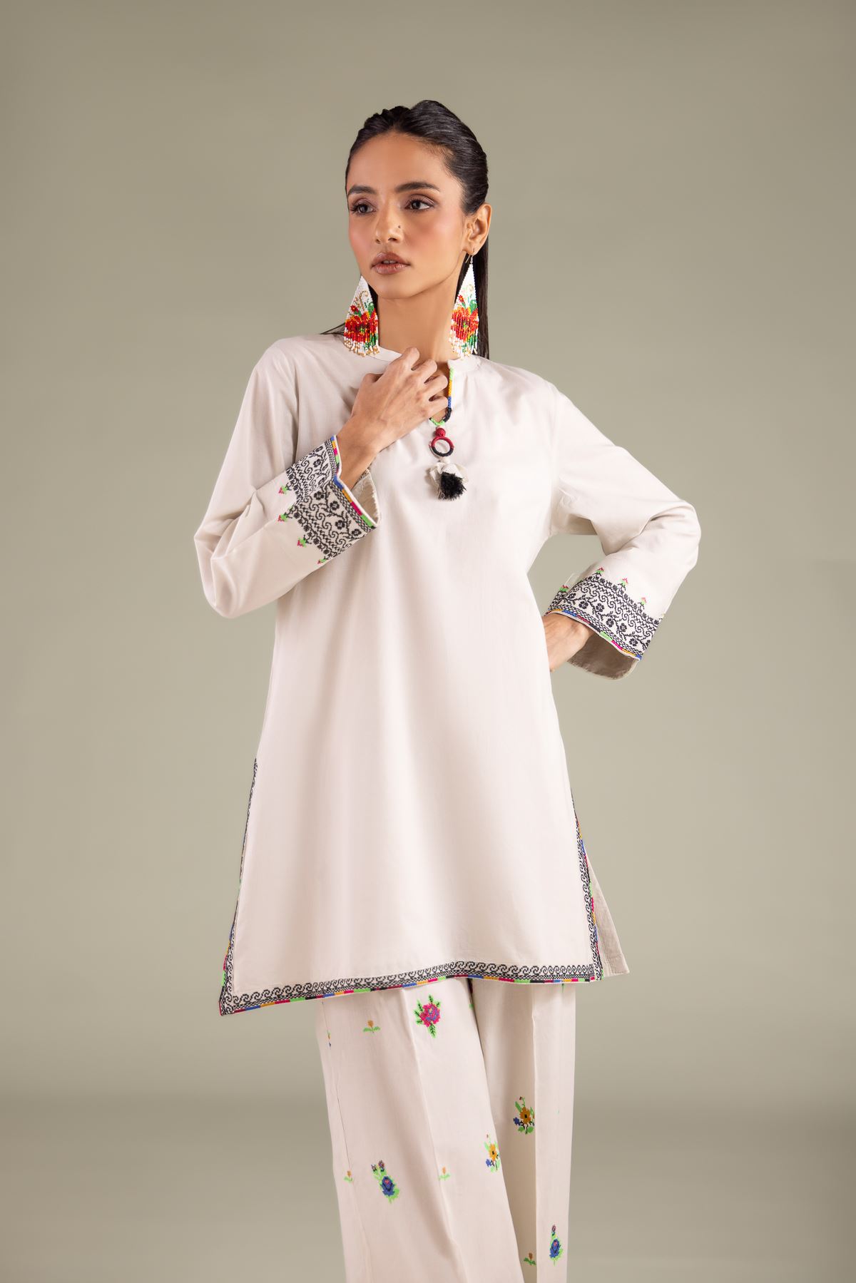 Embroidered Cambric Floral Threadwork Kurta - 1-26-108-A-F-VG