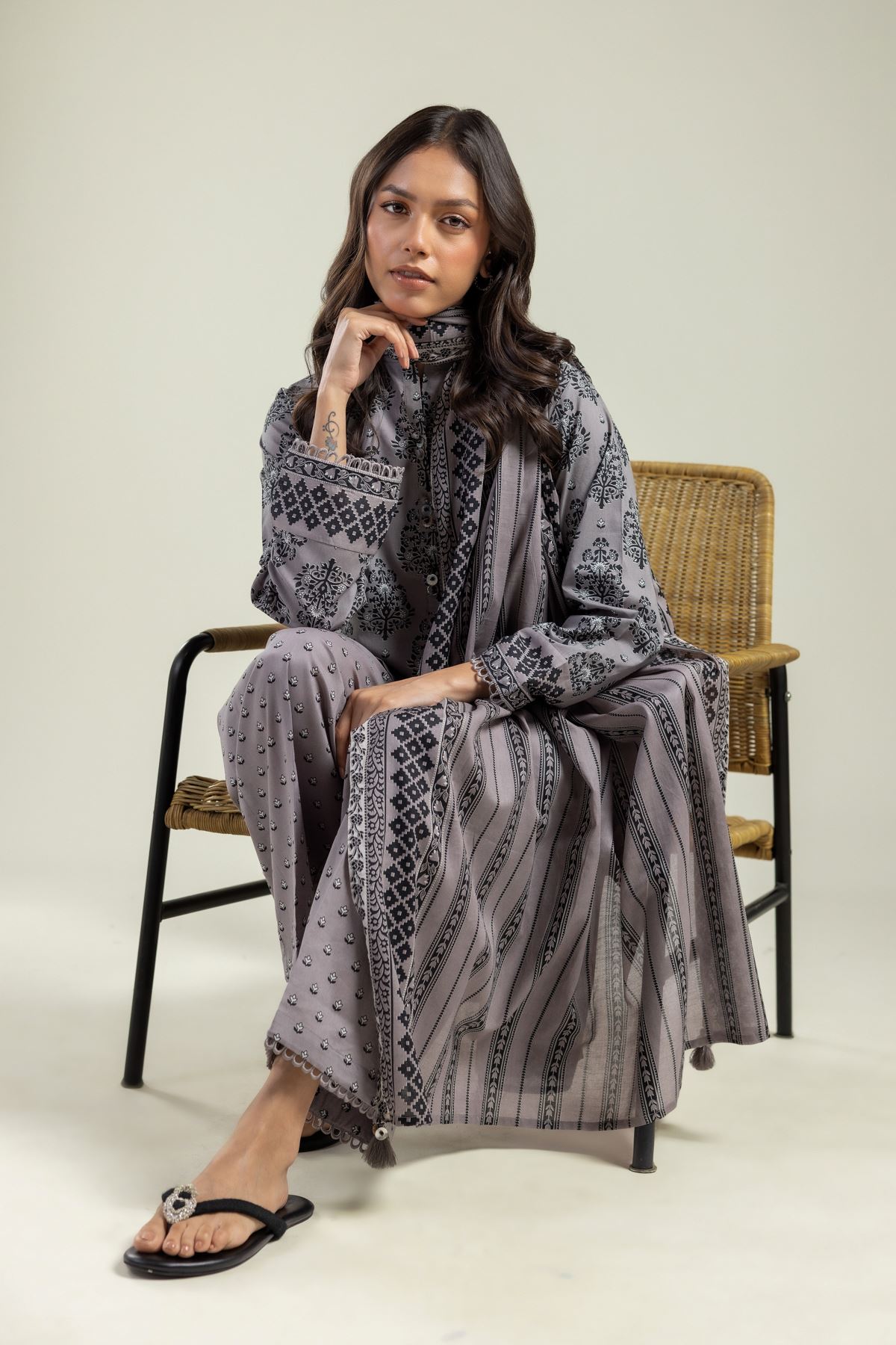 Printed Lawn Dupatta - 25-10-10S5-05TA-VG