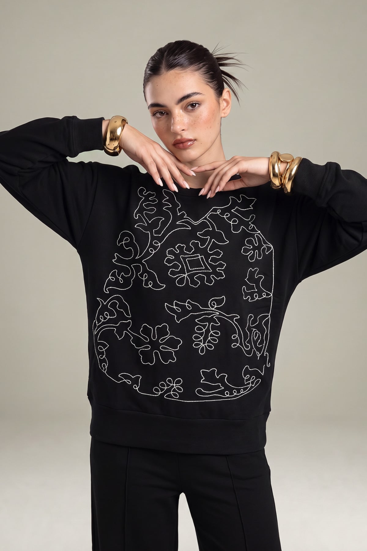 Embroidered Double Jersey Black Floral Sweatshirt - 2-26-202-A-D-VG