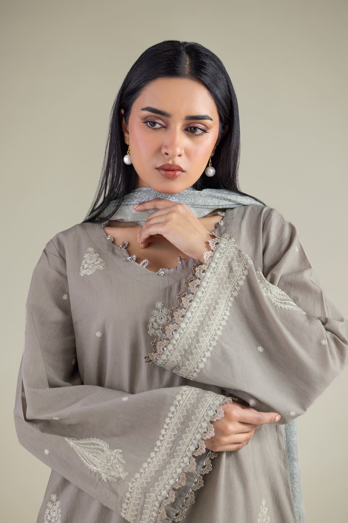 Embroidered Cambric Tailored Cambric Set - 2-26-204-A-A1-VG