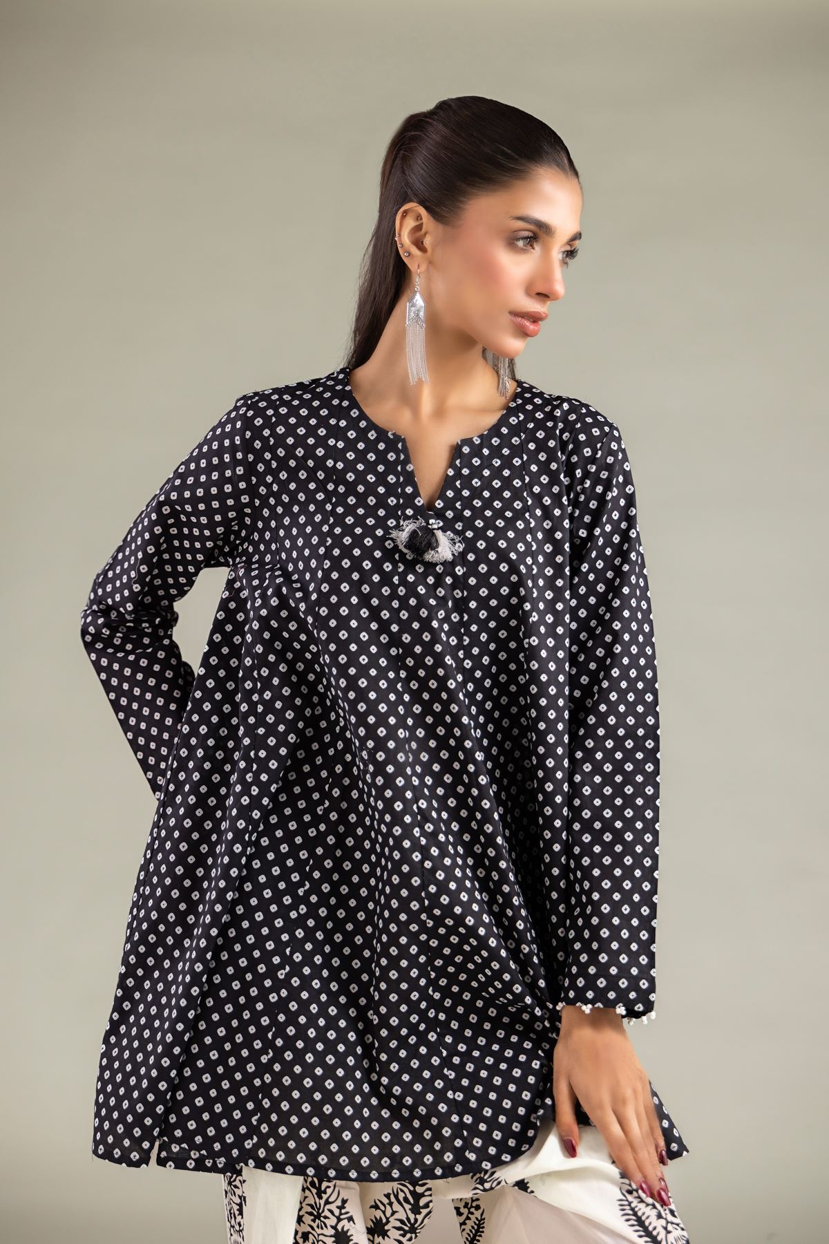 Printed Cambric Geometric V-Neck Kurta - 1-26-116-A-G-VG