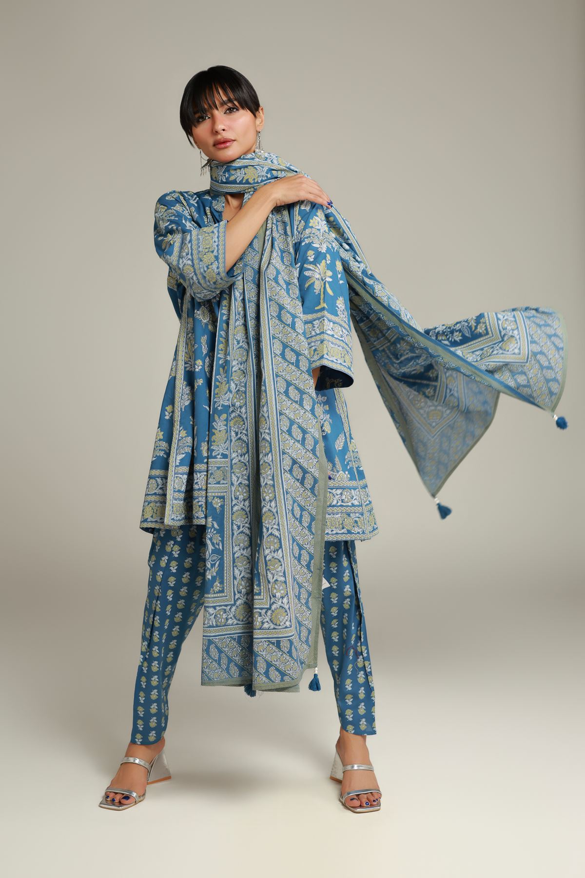 Printed Lawn Floral Lawn Dupatta - 1-26-138-A-F-VG