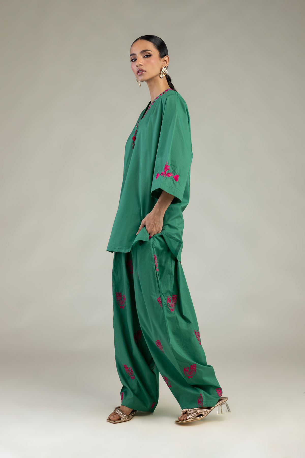 Embroidered Cambric Green Cambric Shalwar - 1-26-327-A-B1-VG