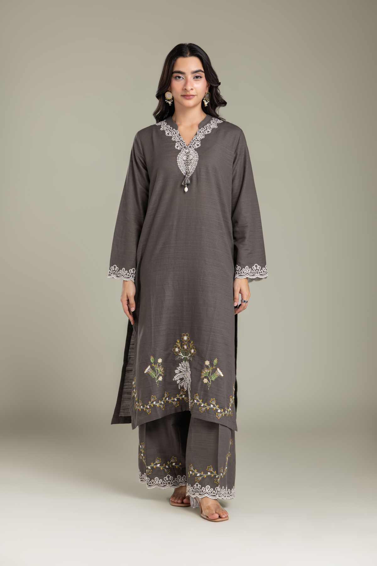 Embroidered Light Khaddar Kurta - 2-26-202-A-D-VG