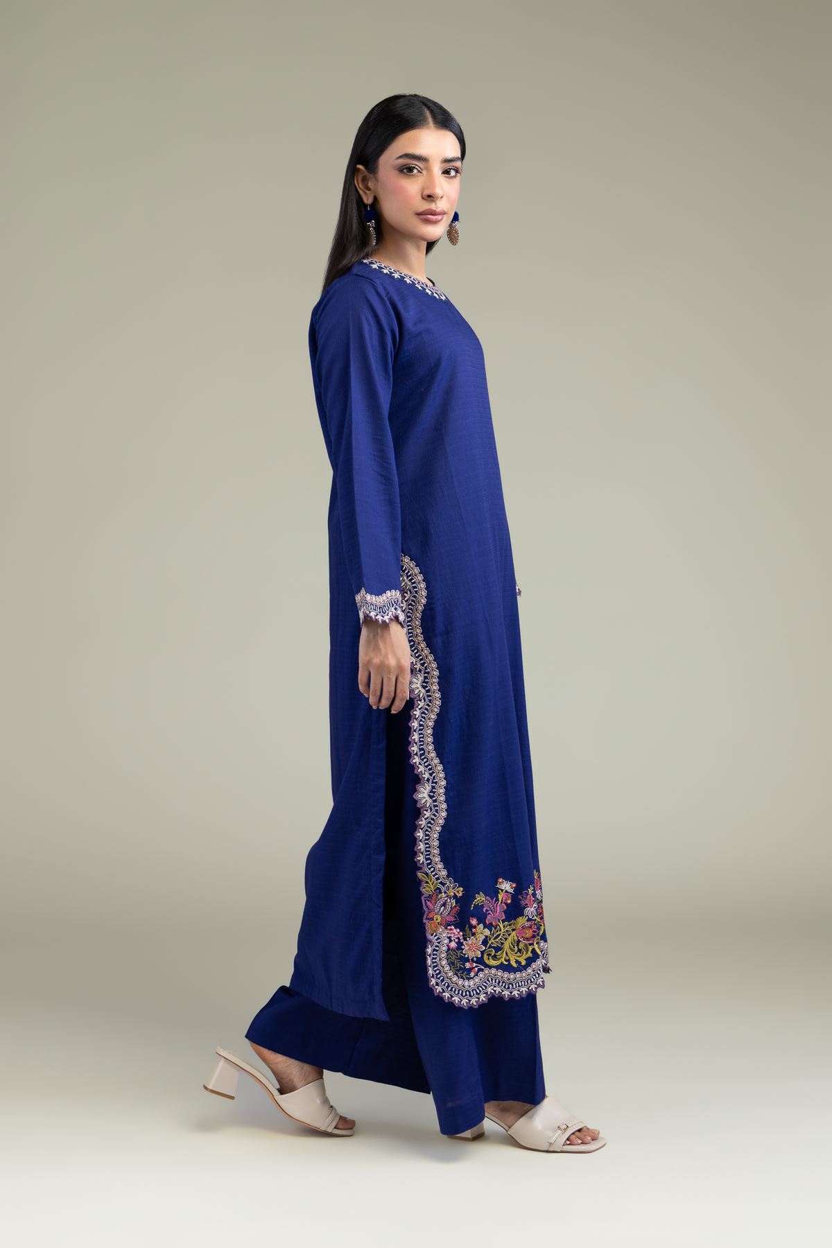 Embroidered Cotton Dobby Floral Scalloped Kurta - T-A11-26-107FA1-VG