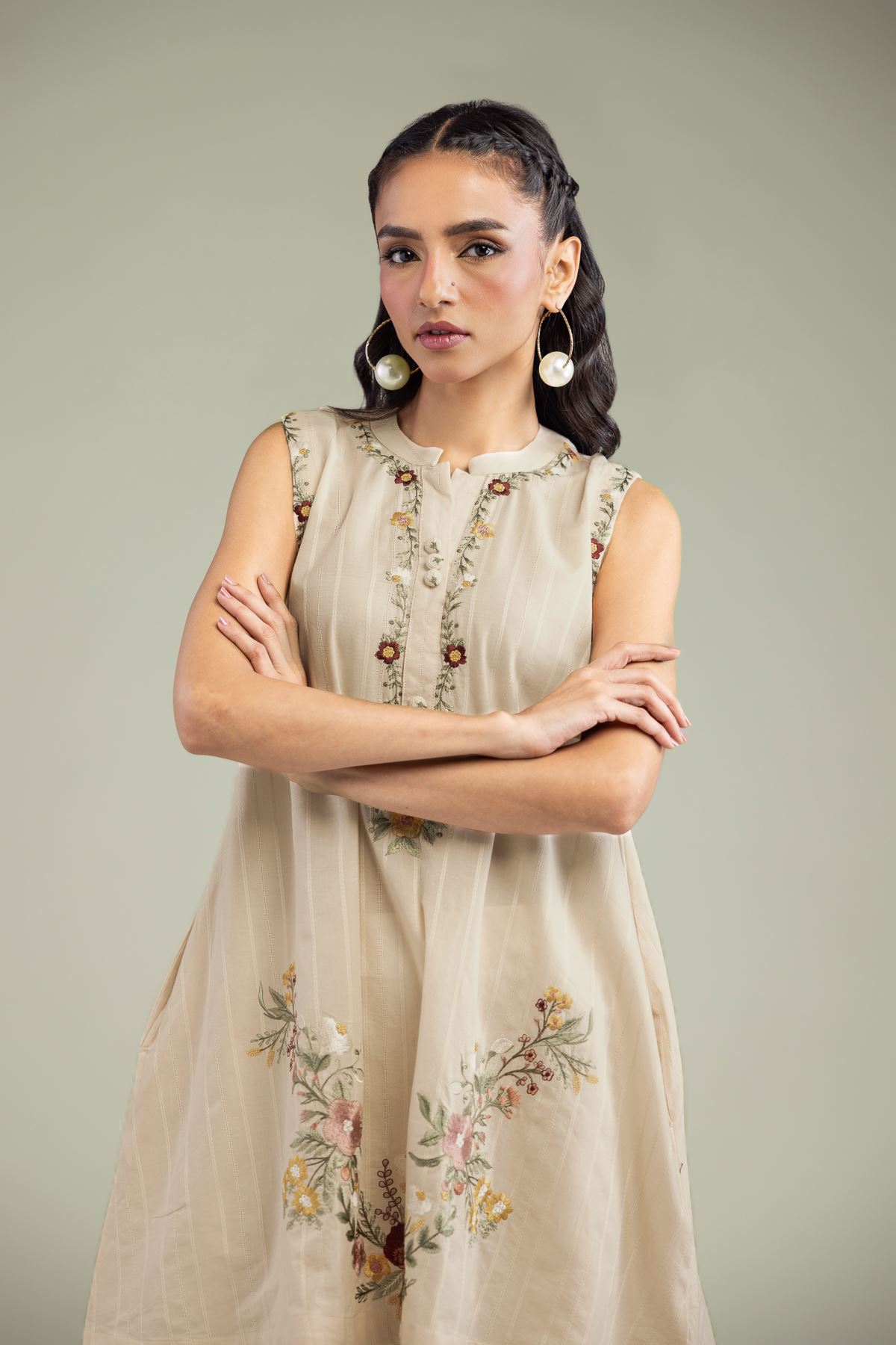 Embroidered Textured Cotton Beige Sleeveless Kurta - 1-26-213-A-B1-VG